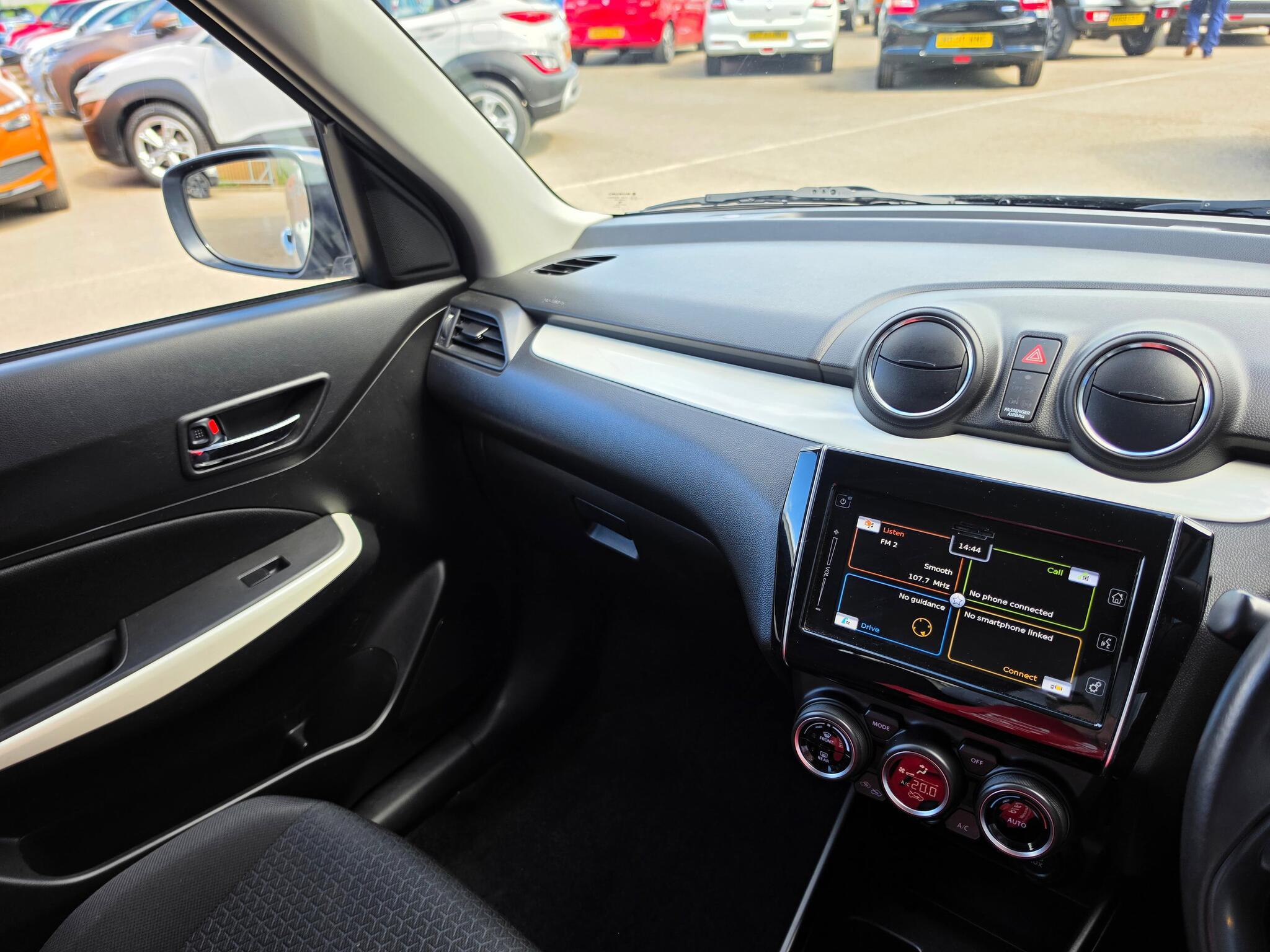 Suzuki Swift - Image 19