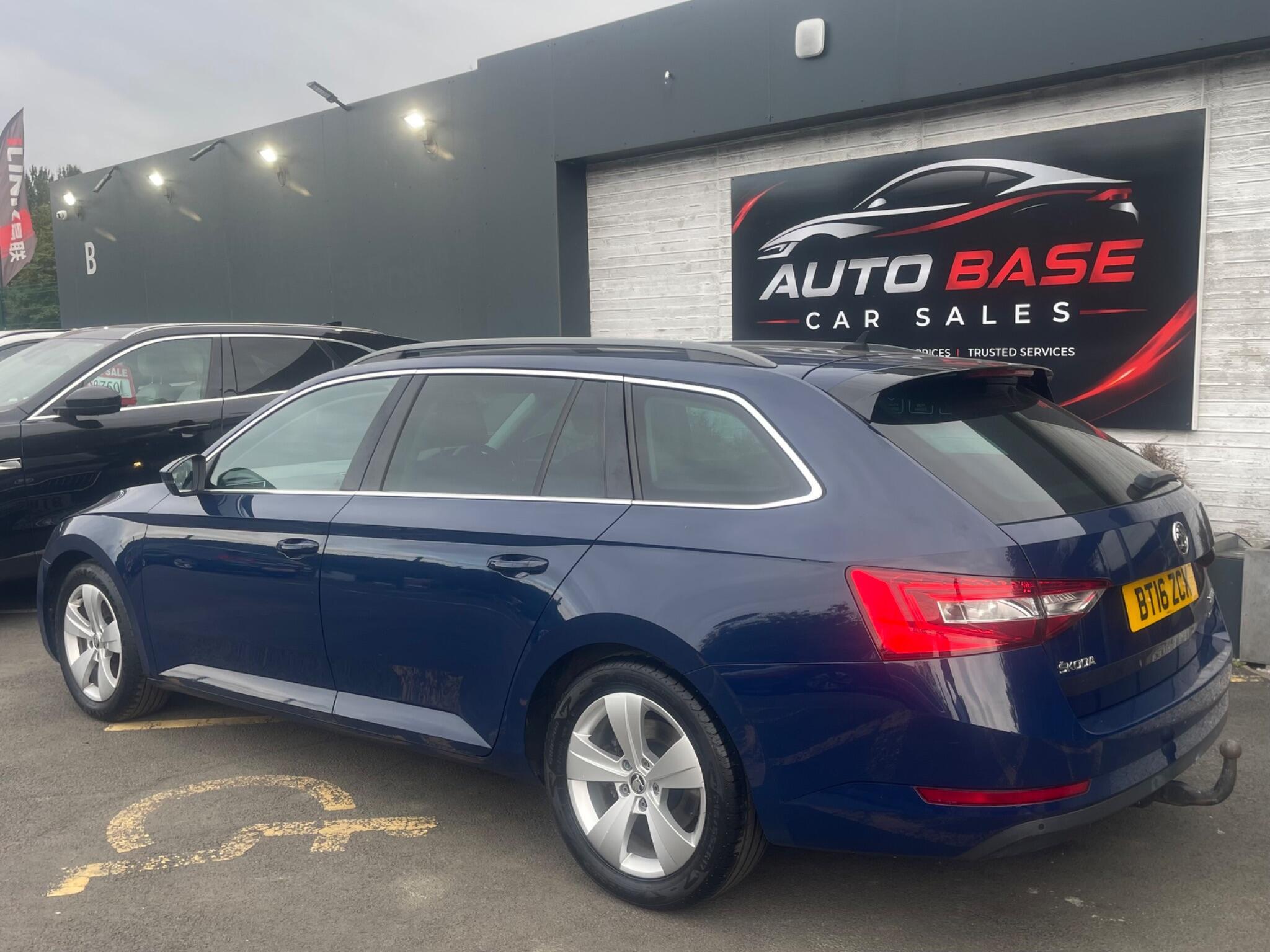 Skoda Superb - Image 9