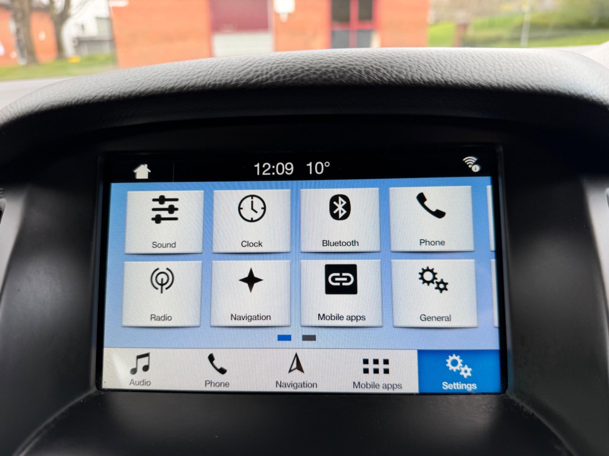 Ford Focus - Image 55