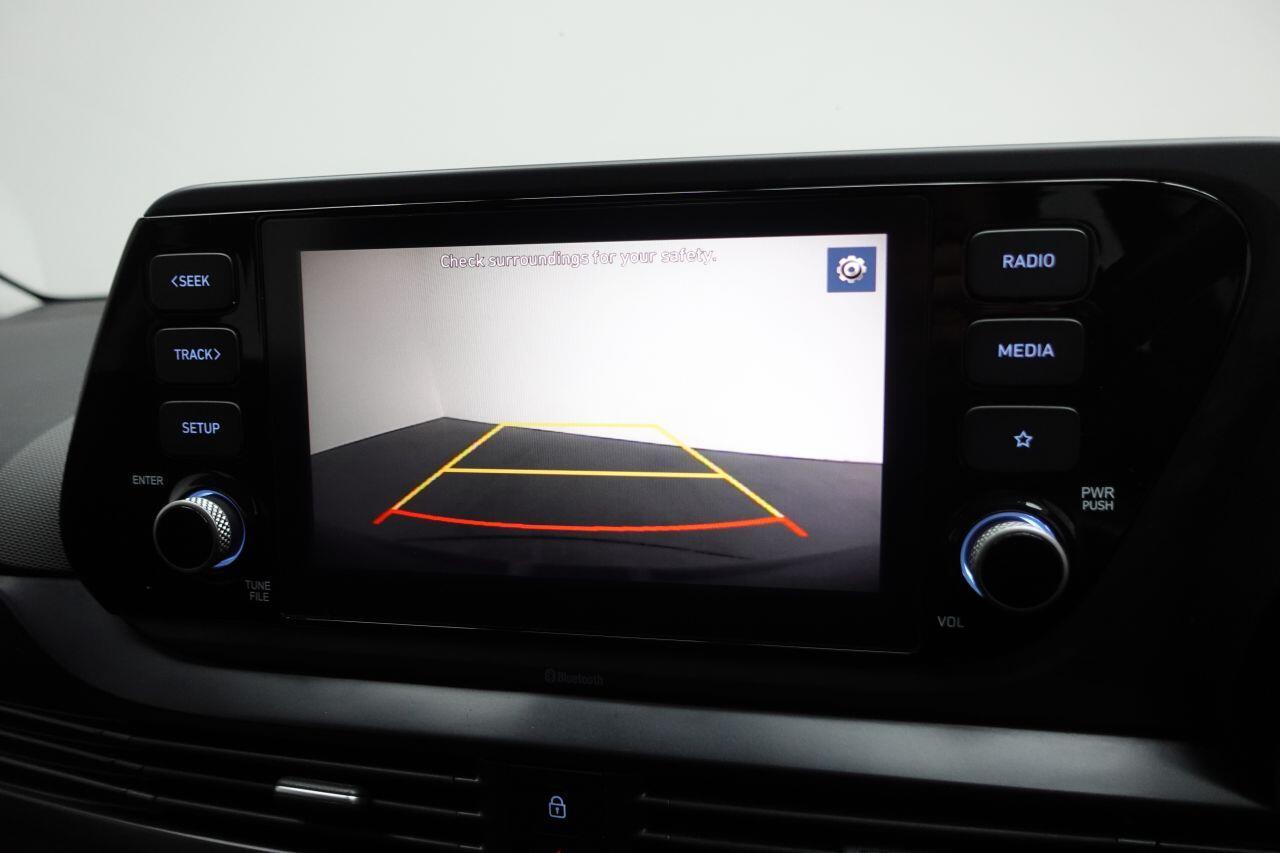 Hyundai i20 - Image 2