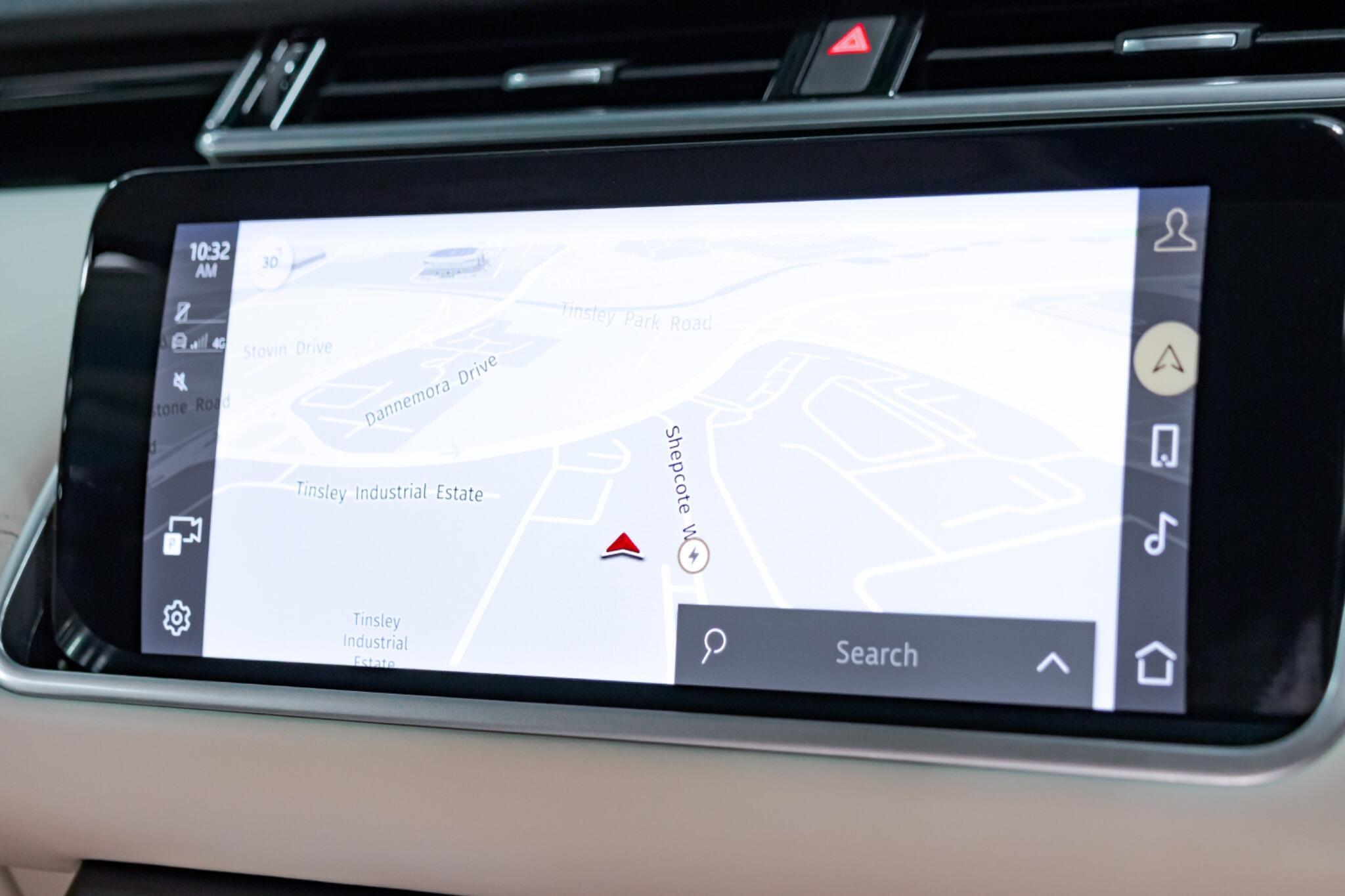 Land Rover Range Rover Velar - Image 34