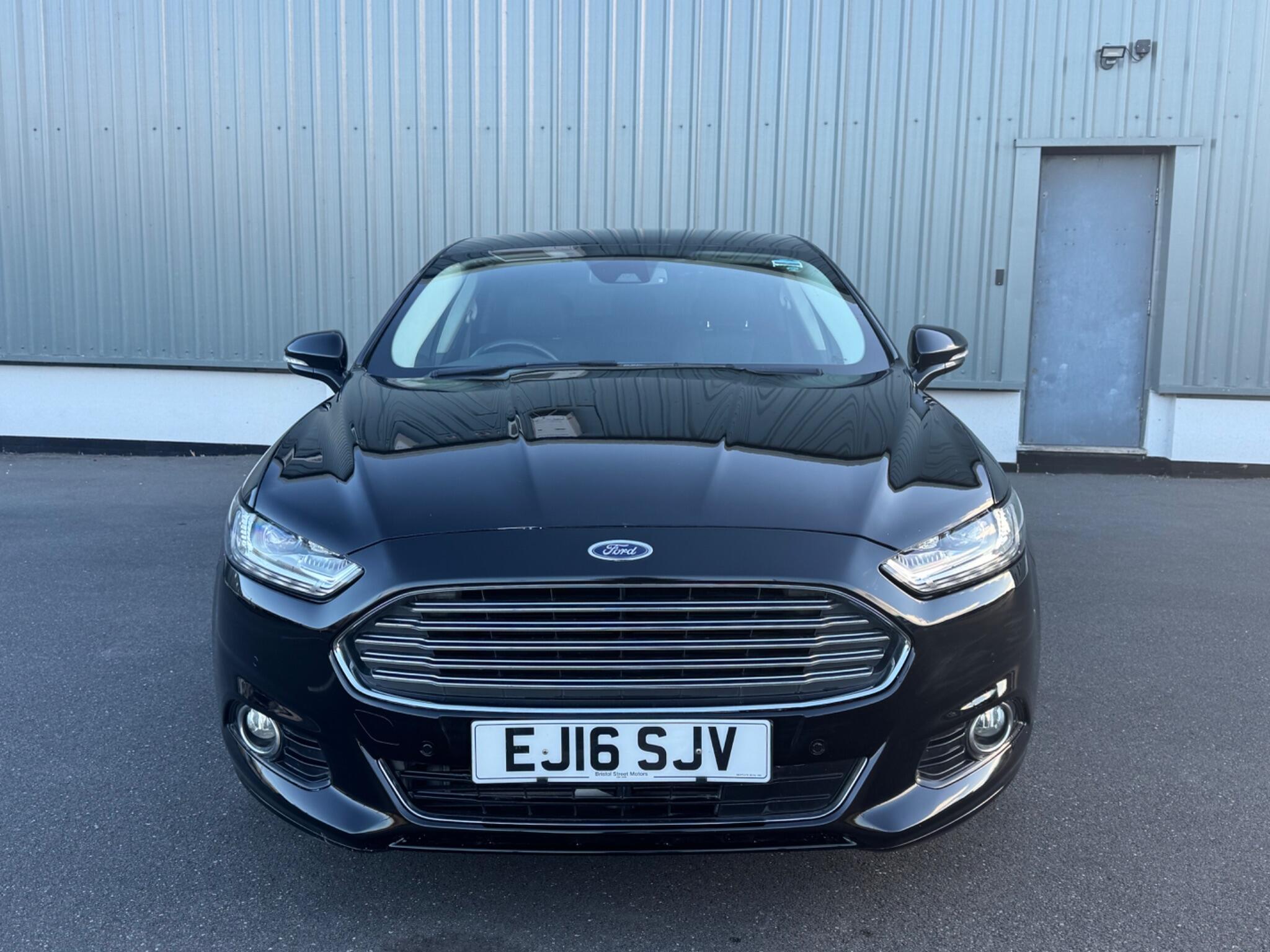 Ford Mondeo - Image 19