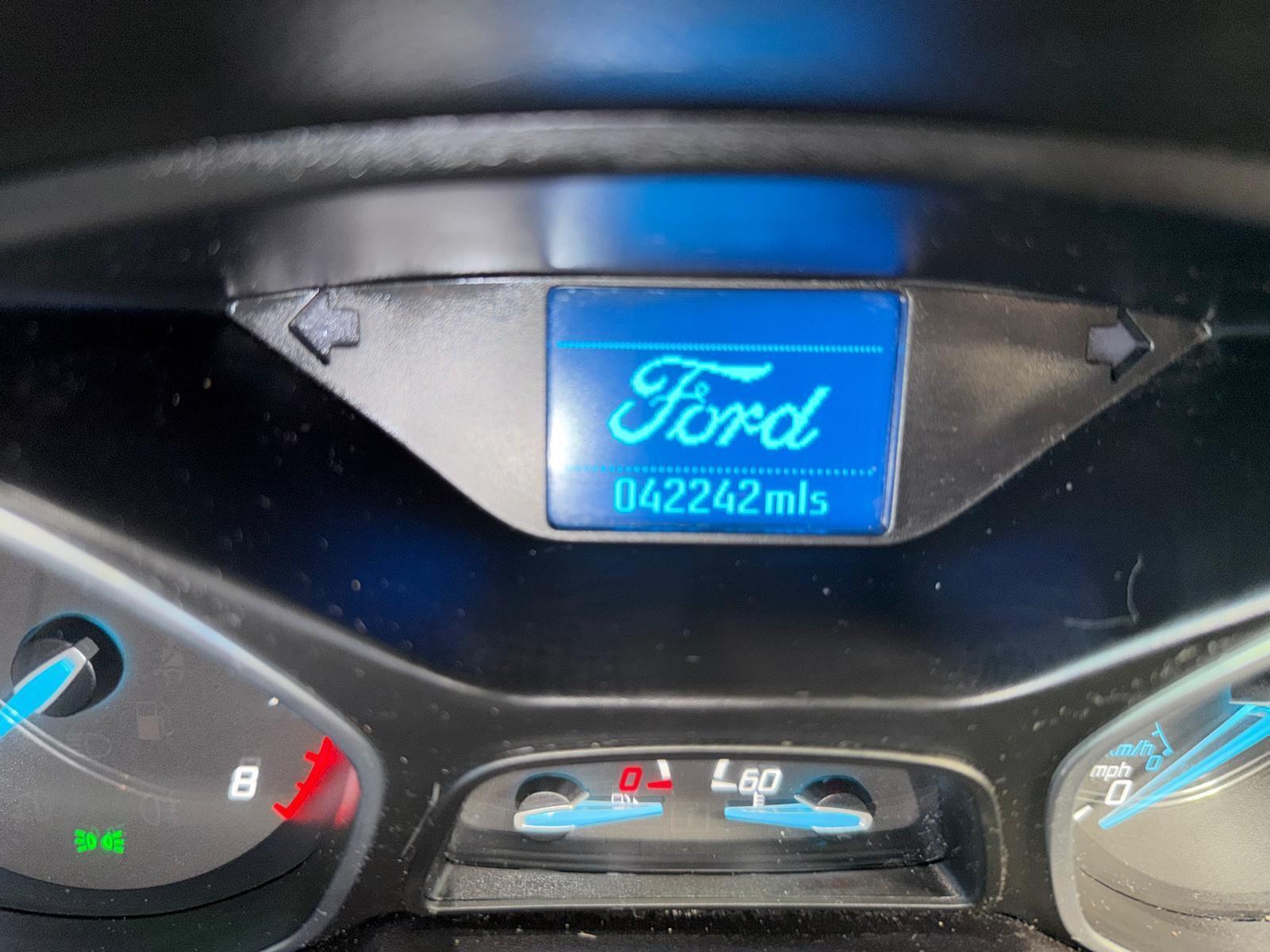 Ford Focus - Image 28