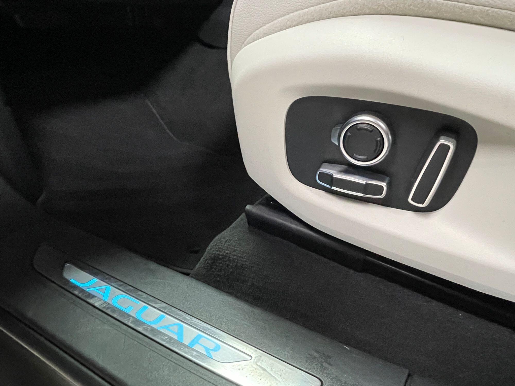 Jaguar F-Pace - Image 38