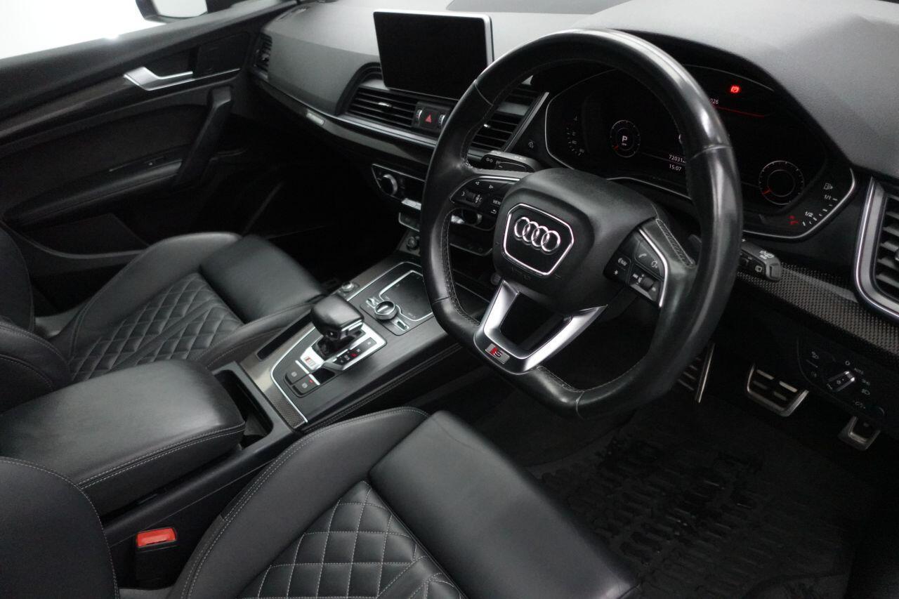 Audi SQ5 - Image 15
