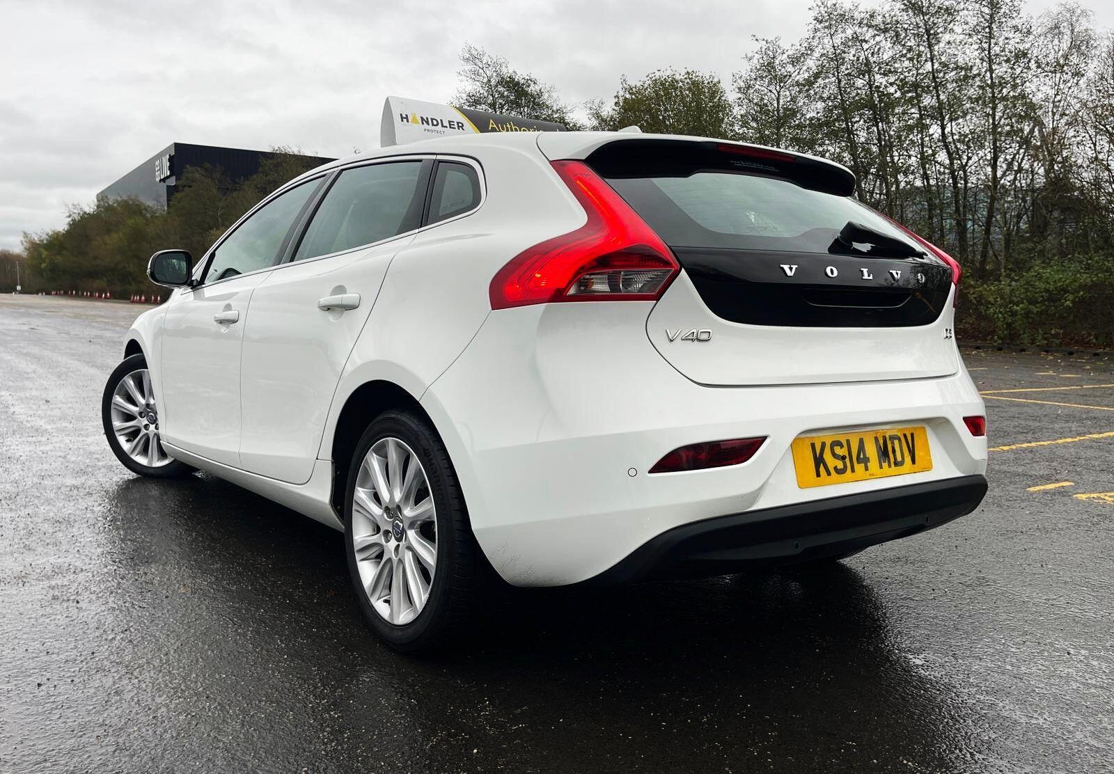 Volvo V40 - Image 8