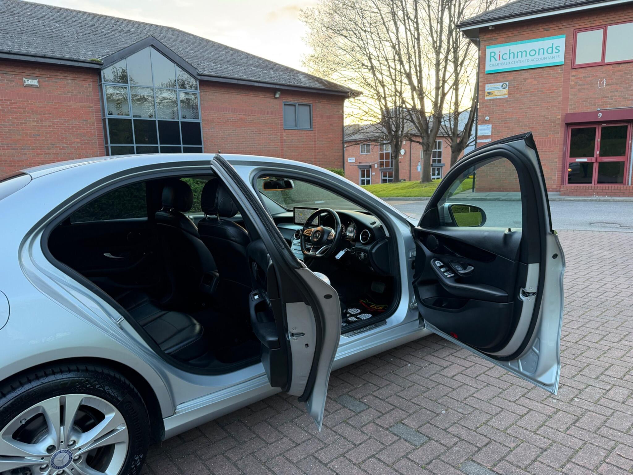 Mercedes C Class - Image 32