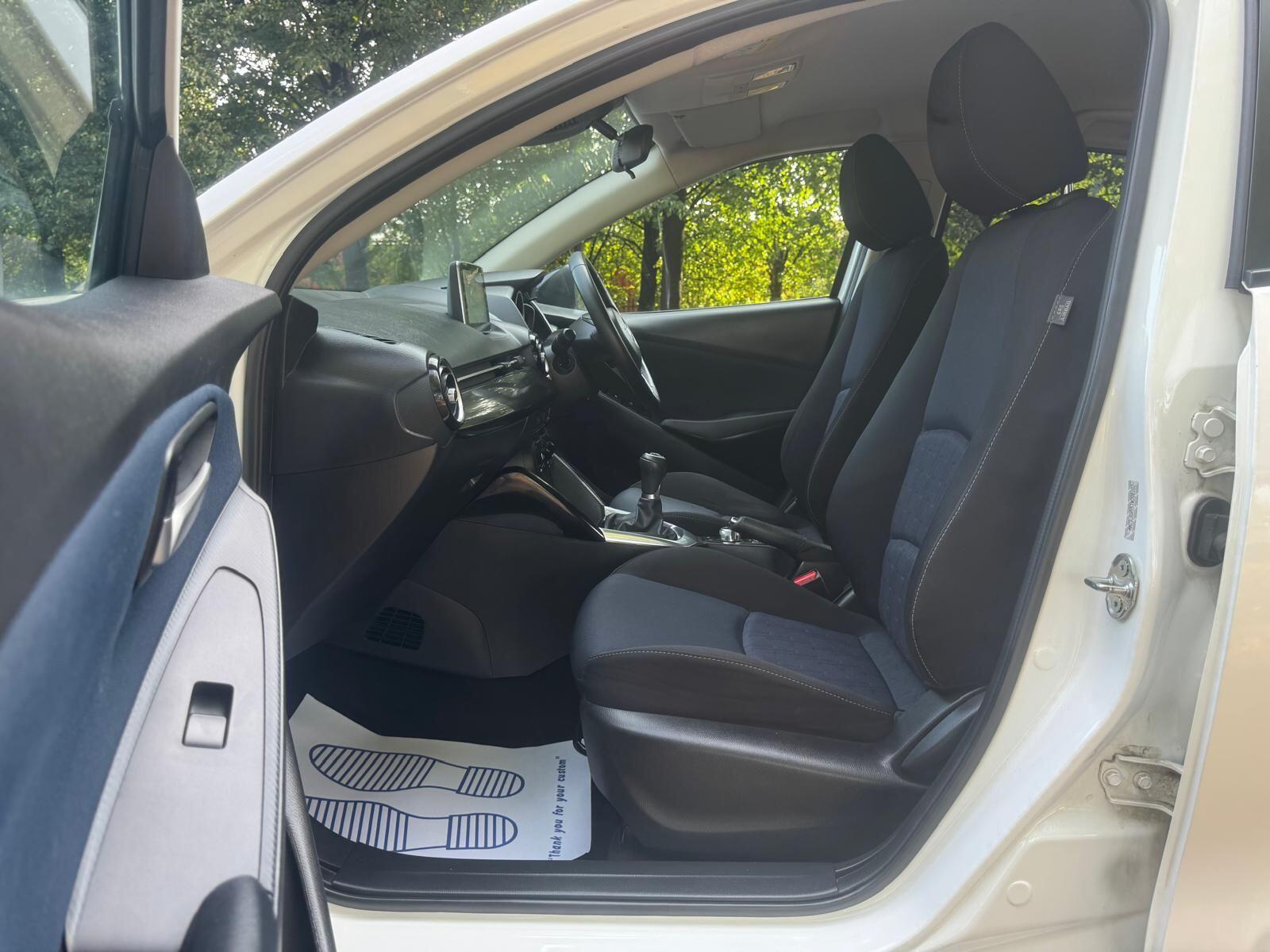 Mazda MAZDA2 - Image 20