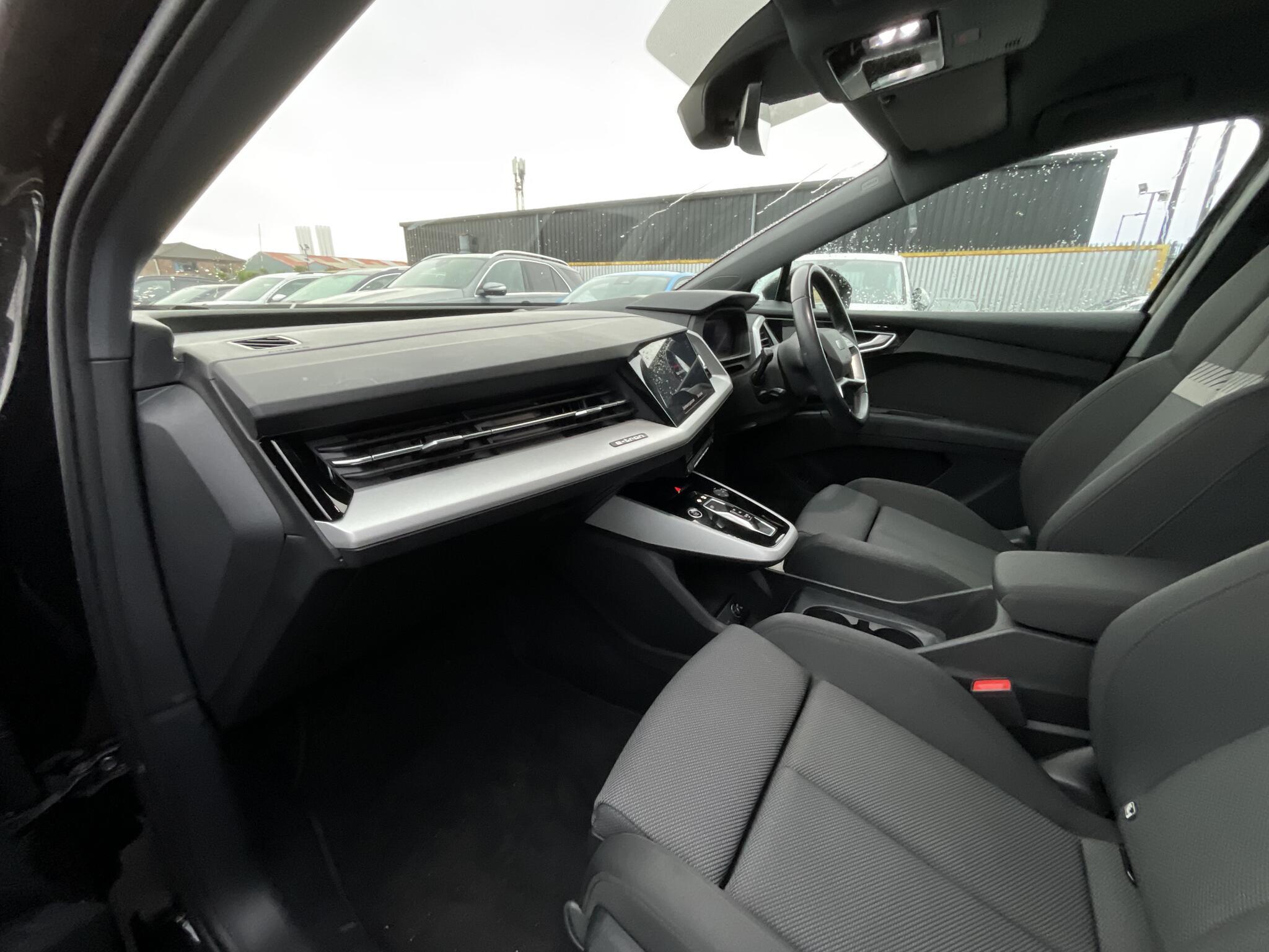 Audi Q4 E-Tron - Image 18