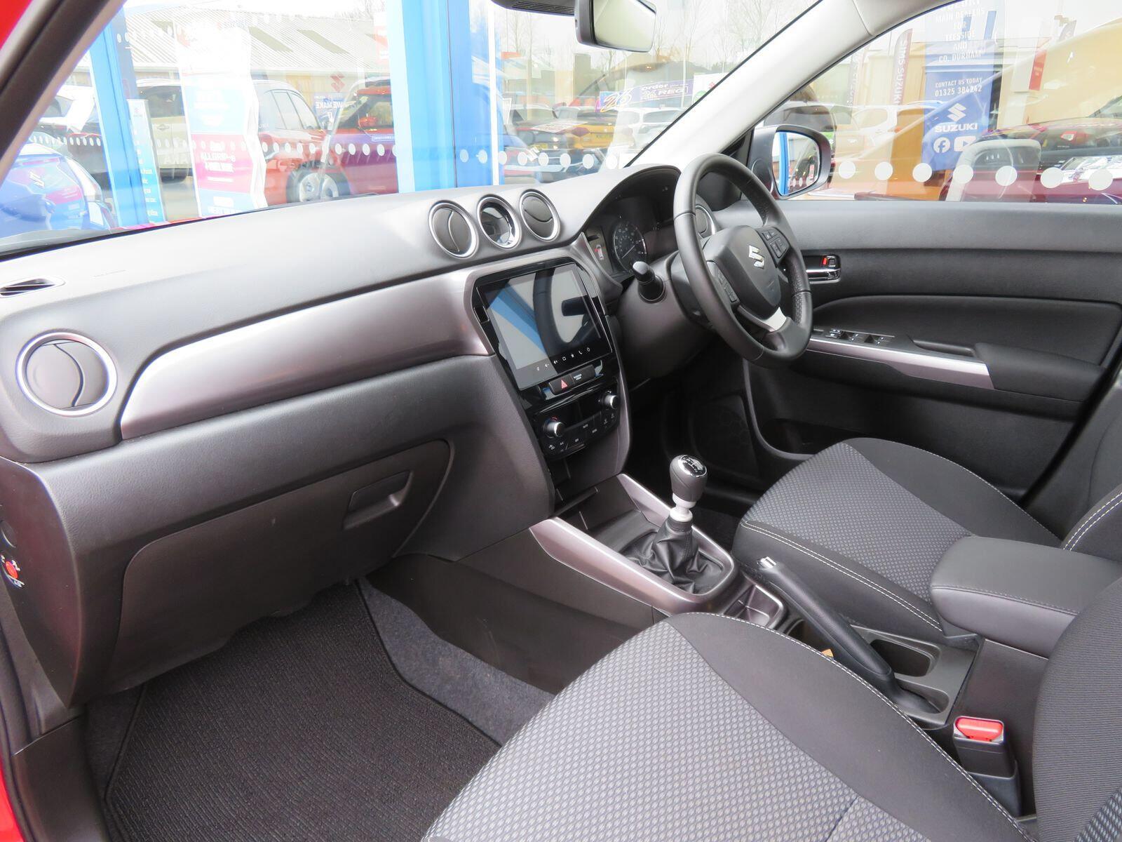 Suzuki Vitara - Image 16
