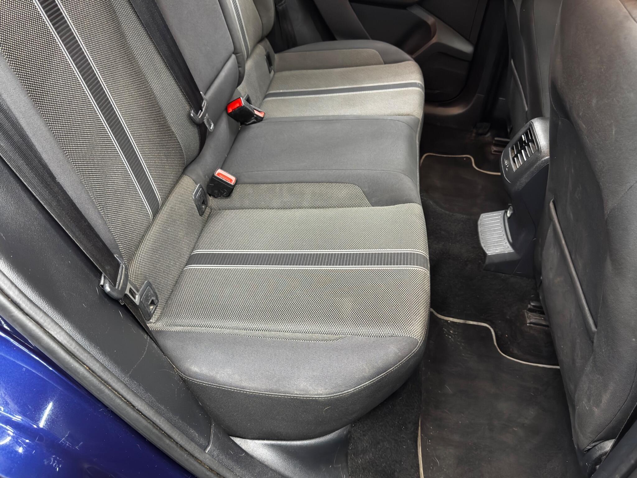 Volkswagen T-Roc - Image 16