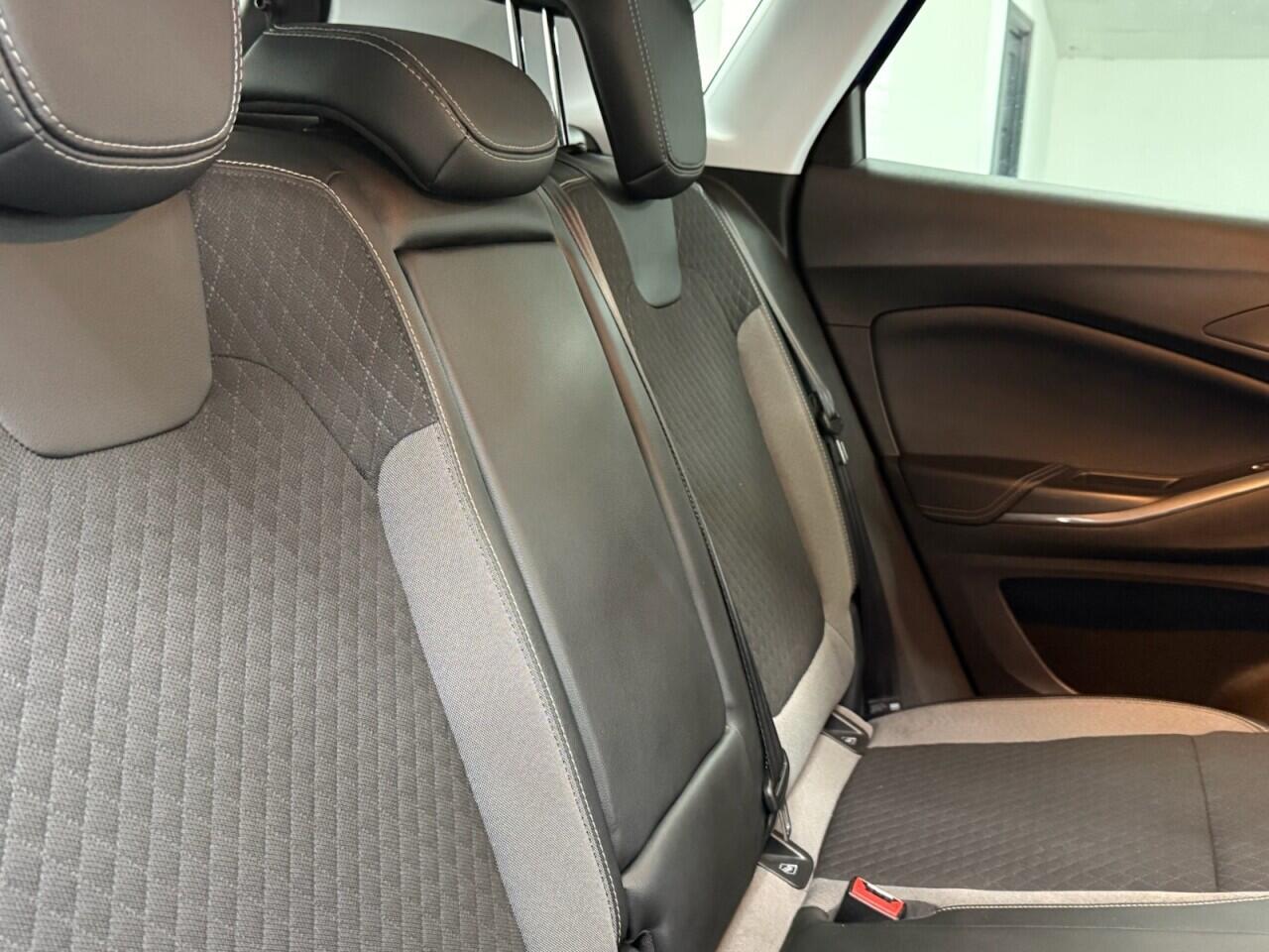 Vauxhall Grandland X - Image 29