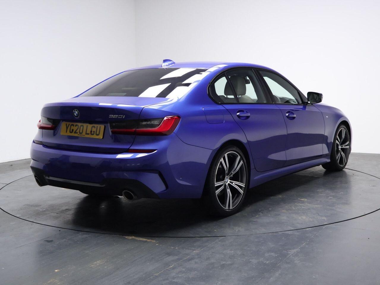 BMW 3 Series - Image 7