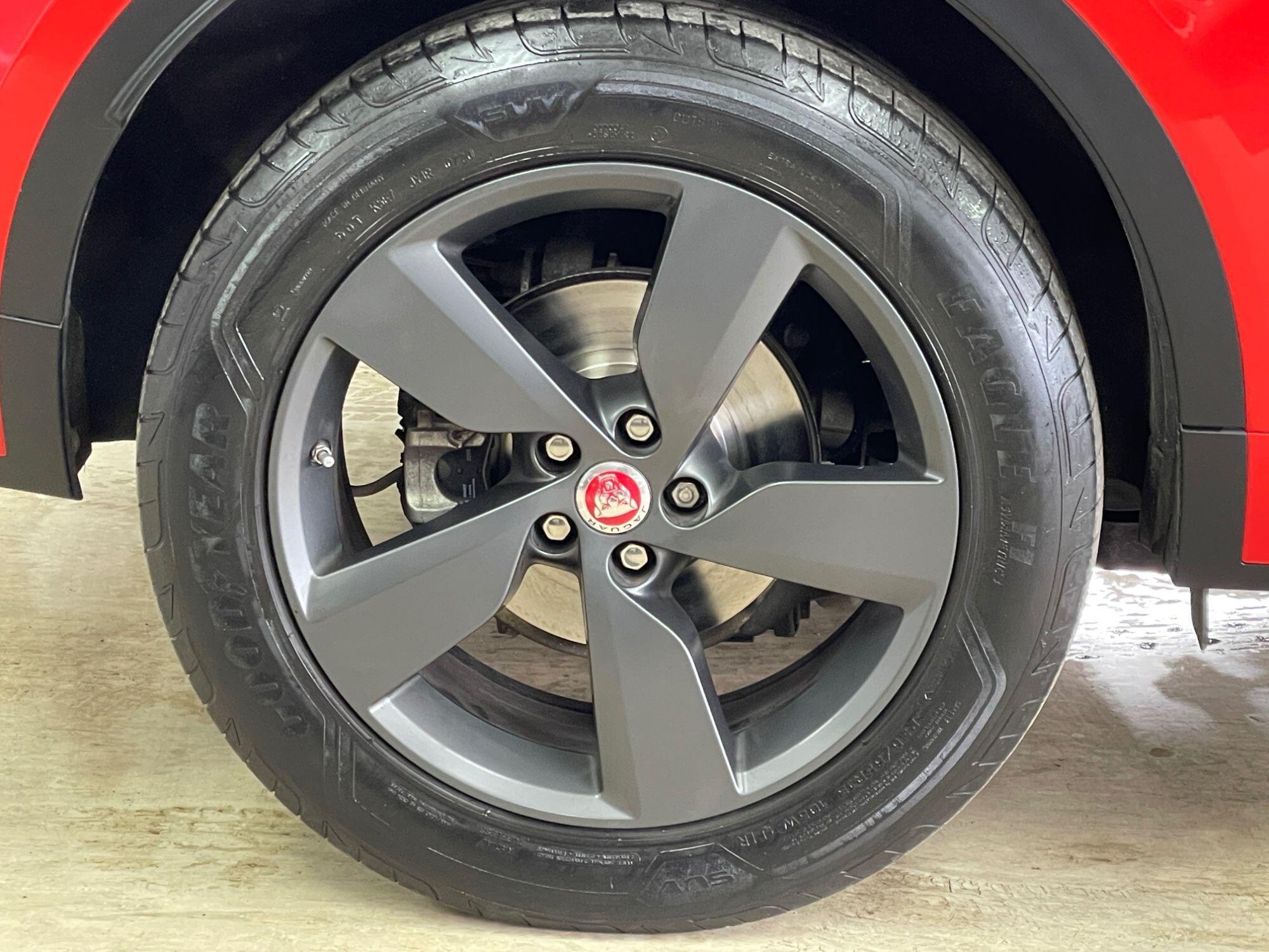 Jaguar E-Pace - Image 17