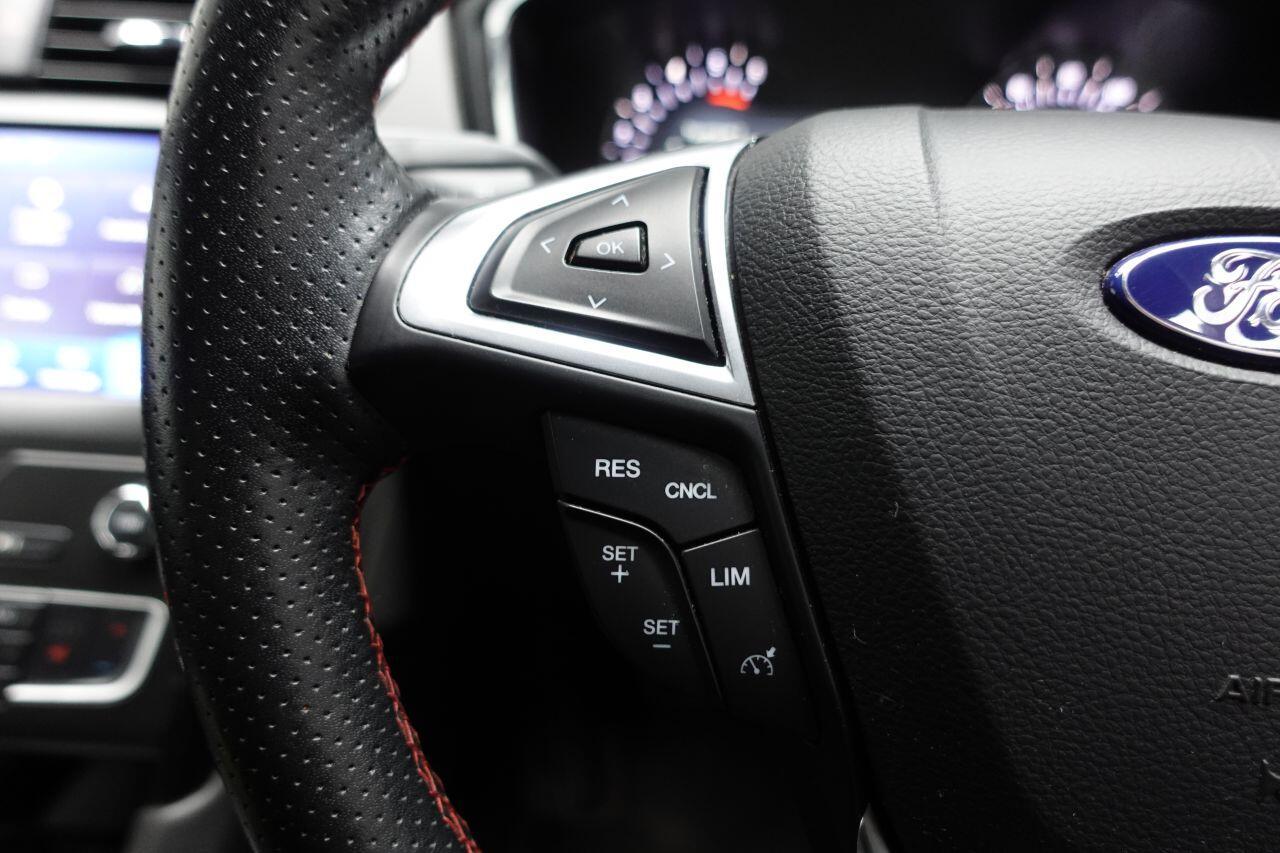 Ford Mondeo - Image 32