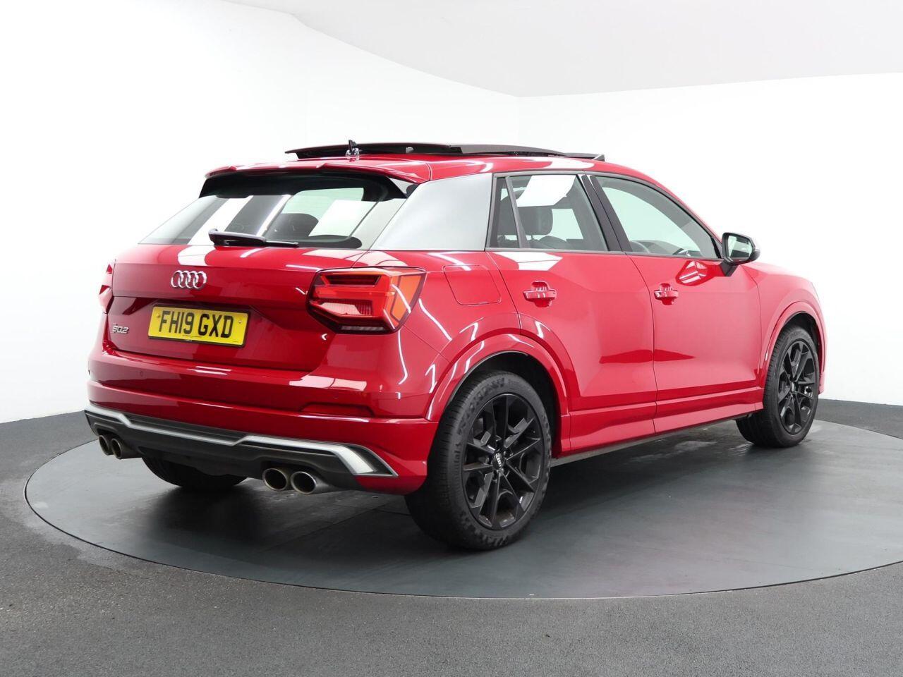 Audi SQ2 - Image 12