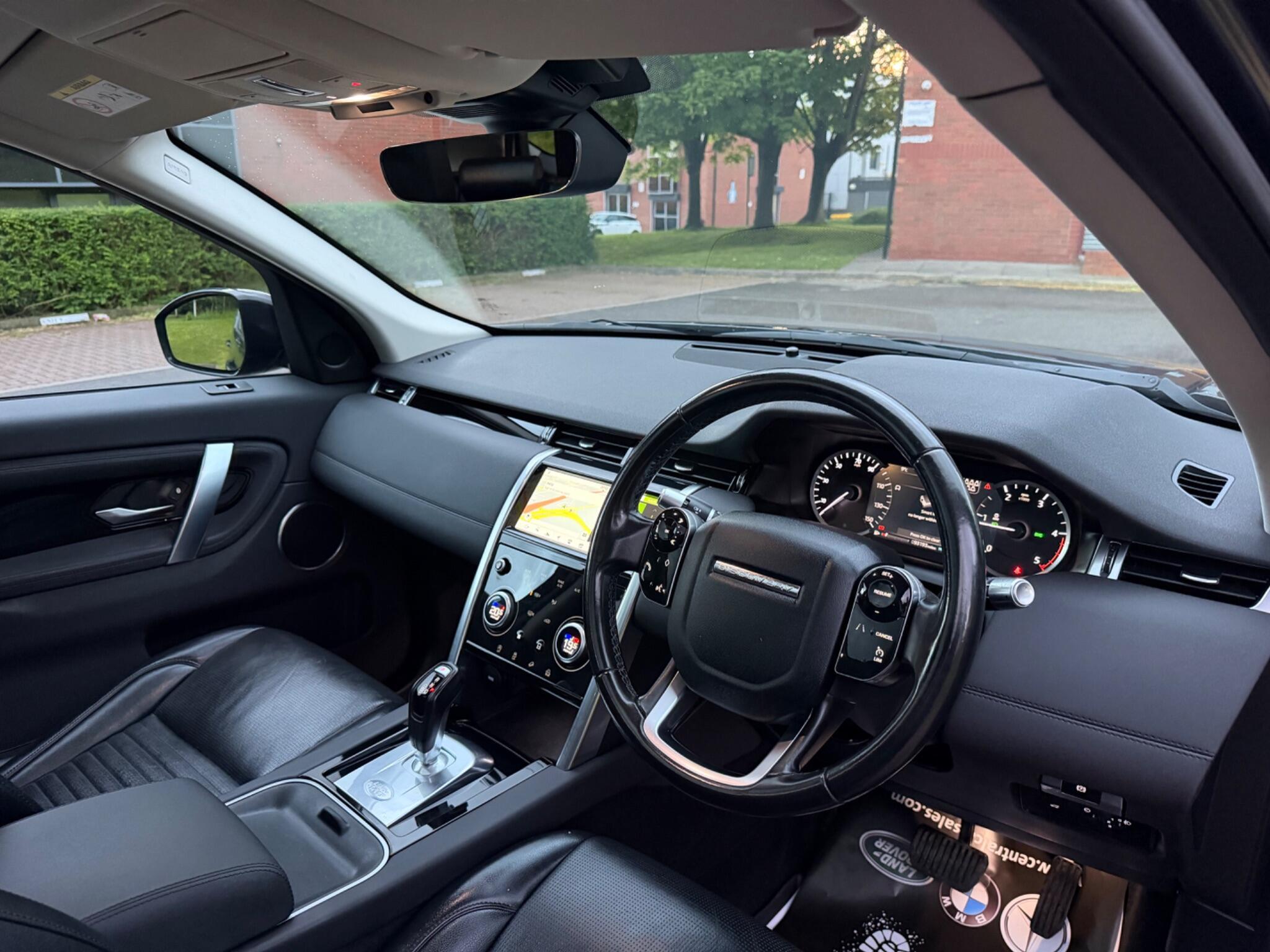 Land Rover DISCOVERY SPORT - Image 52