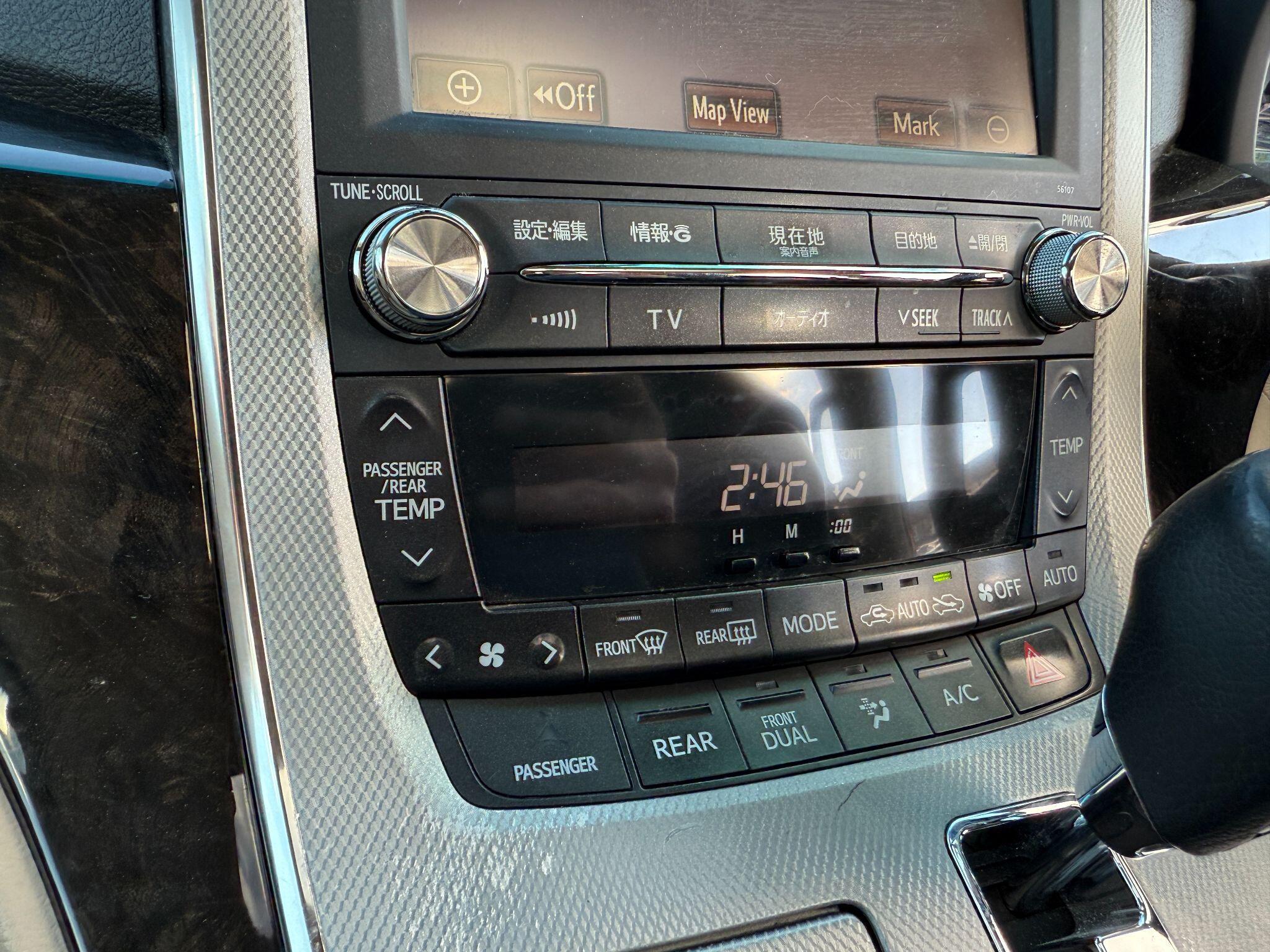 Toyota Alphard - Image 75