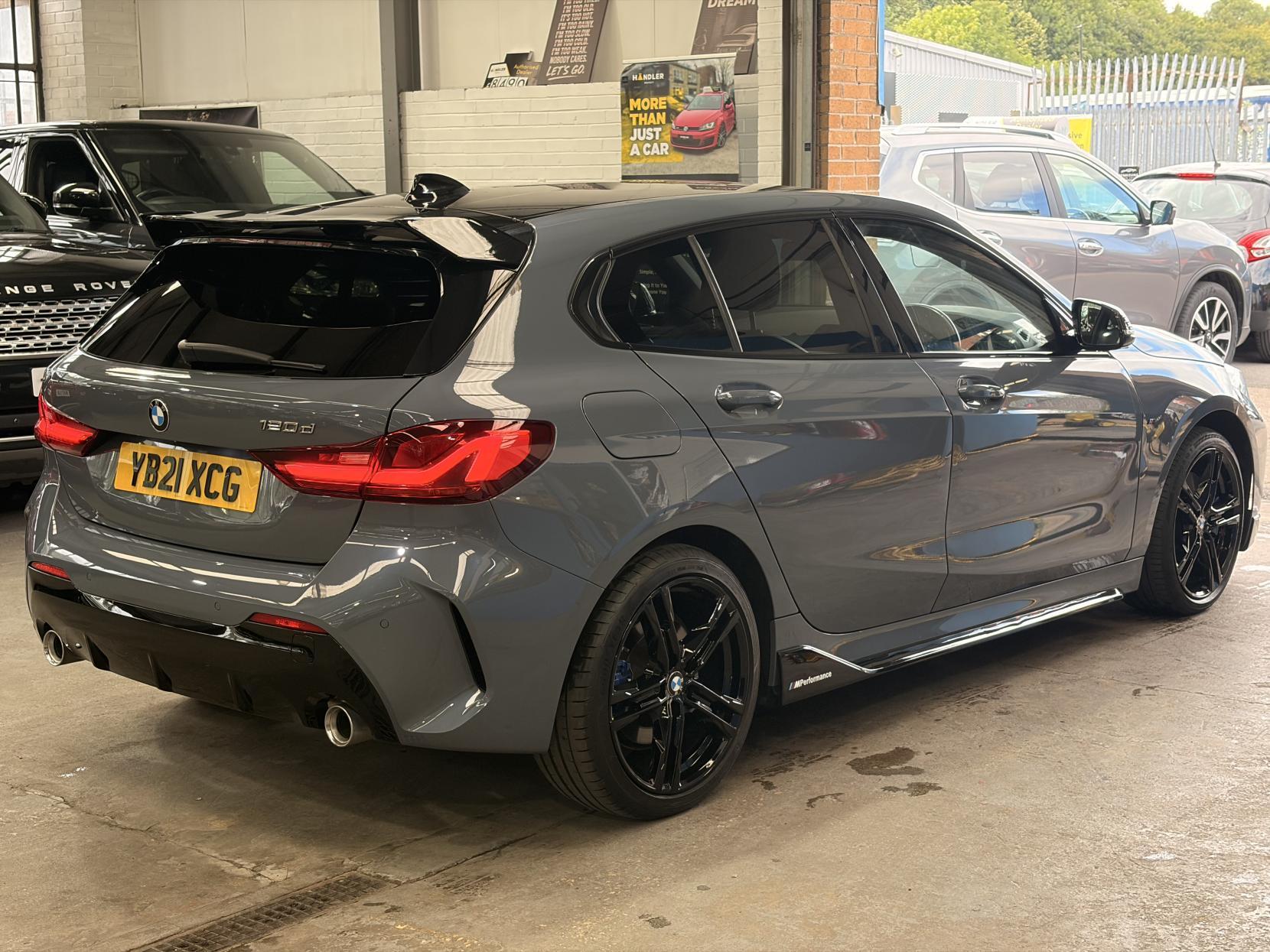 BMW 1 Series - Image 7