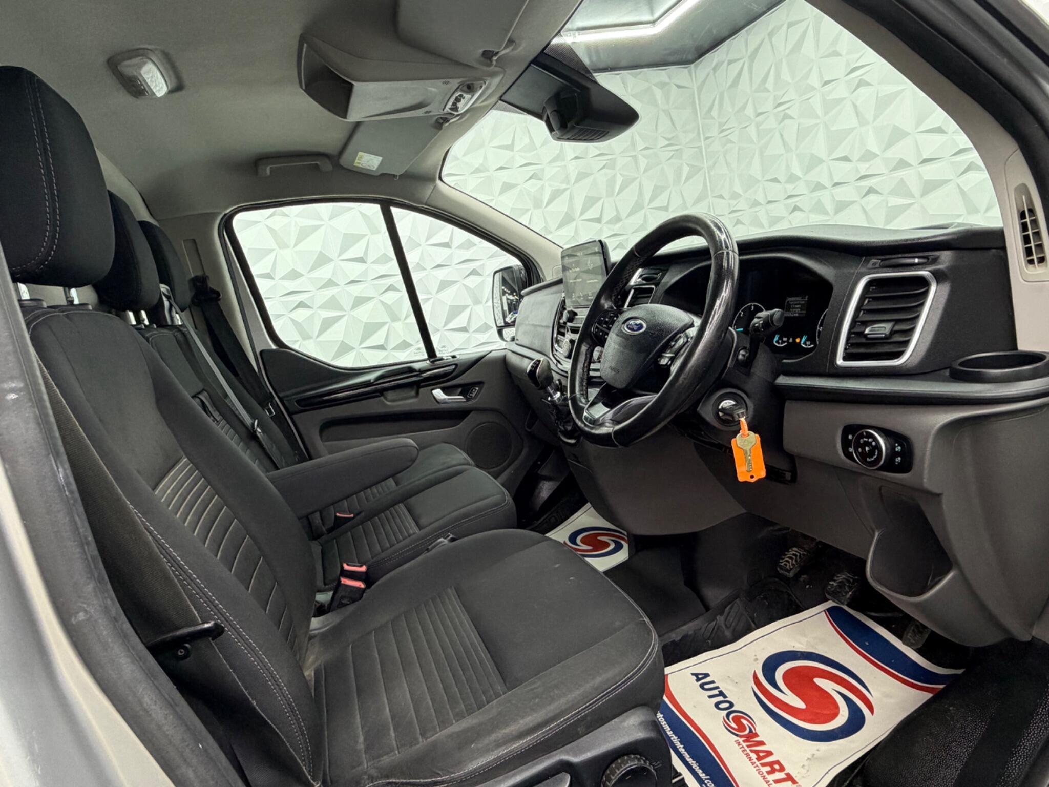 Ford Transit Custom - Image 13
