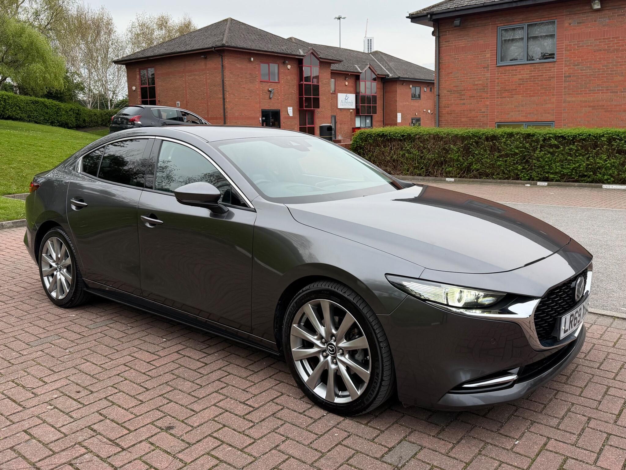 Mazda MAZDA3 - Image 9