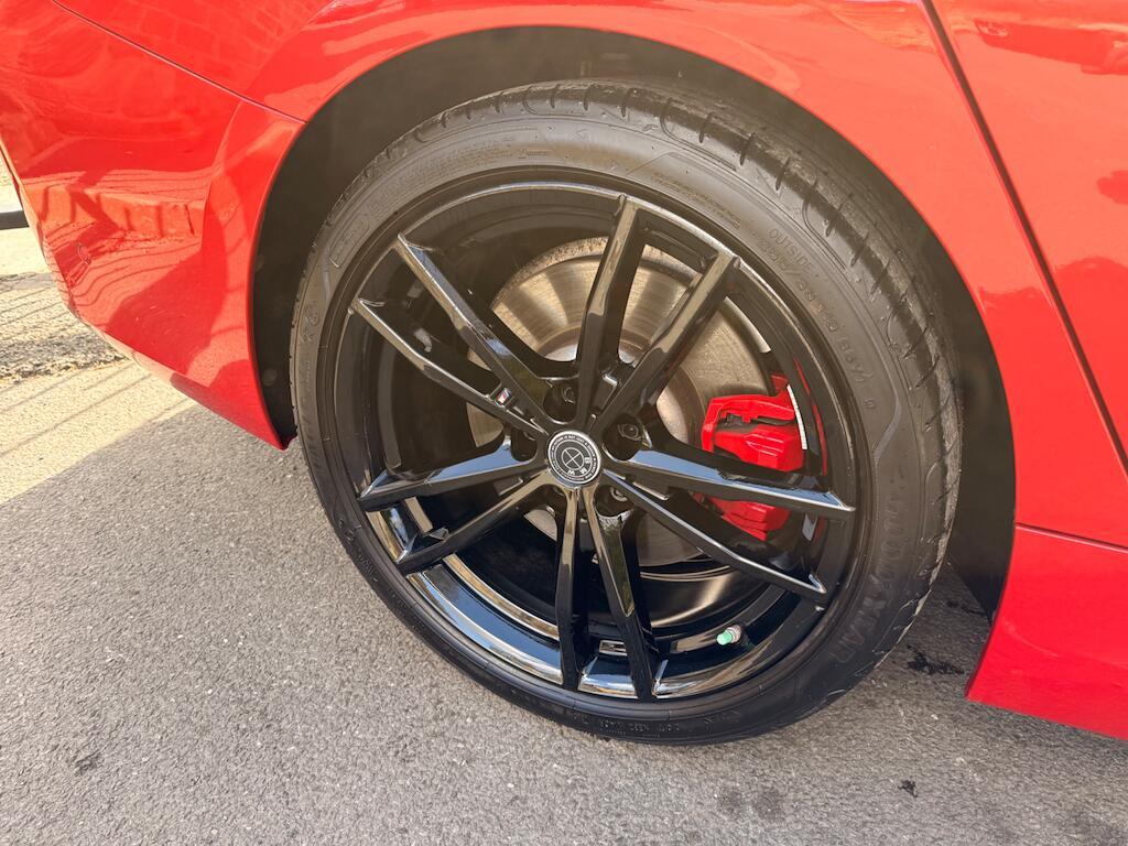 BMW 3 Series - Image 16