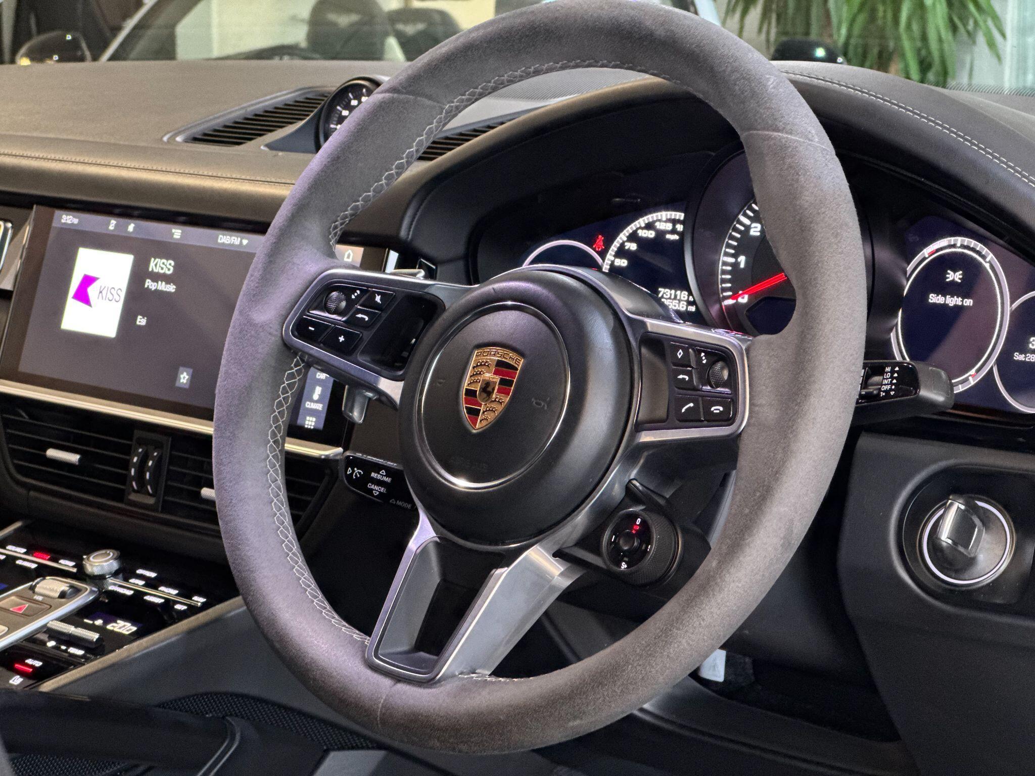 Porsche Cayenne - Image 39