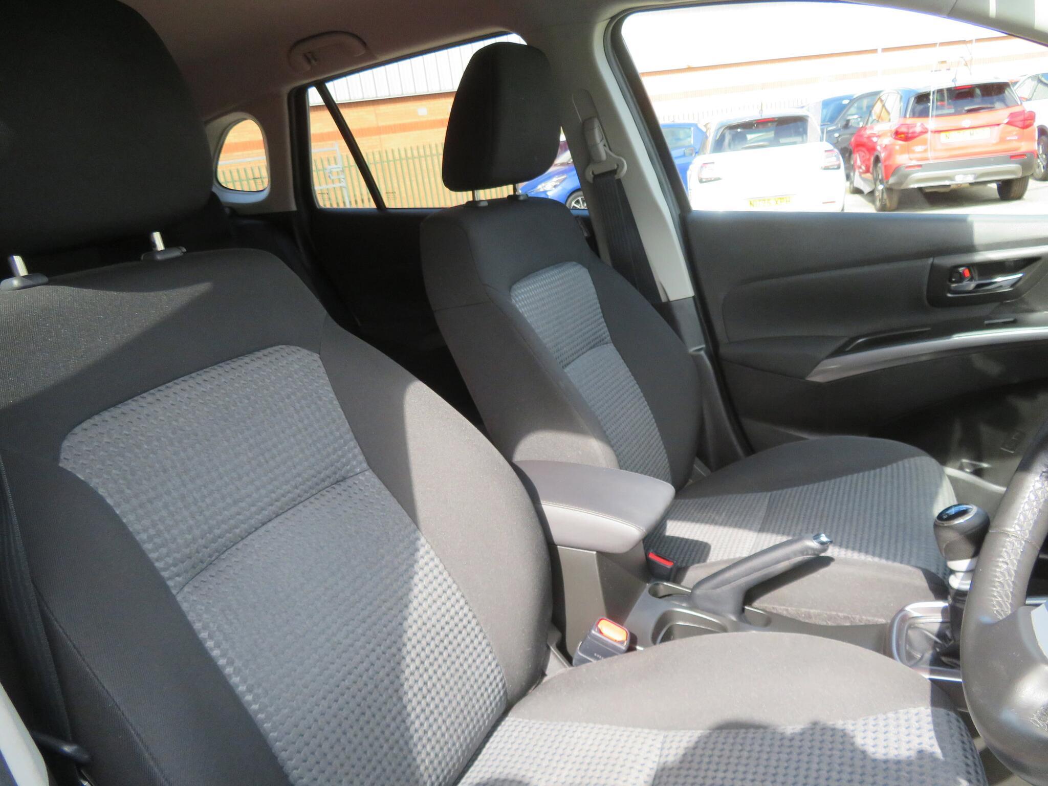 Suzuki S-Cross - Image 14