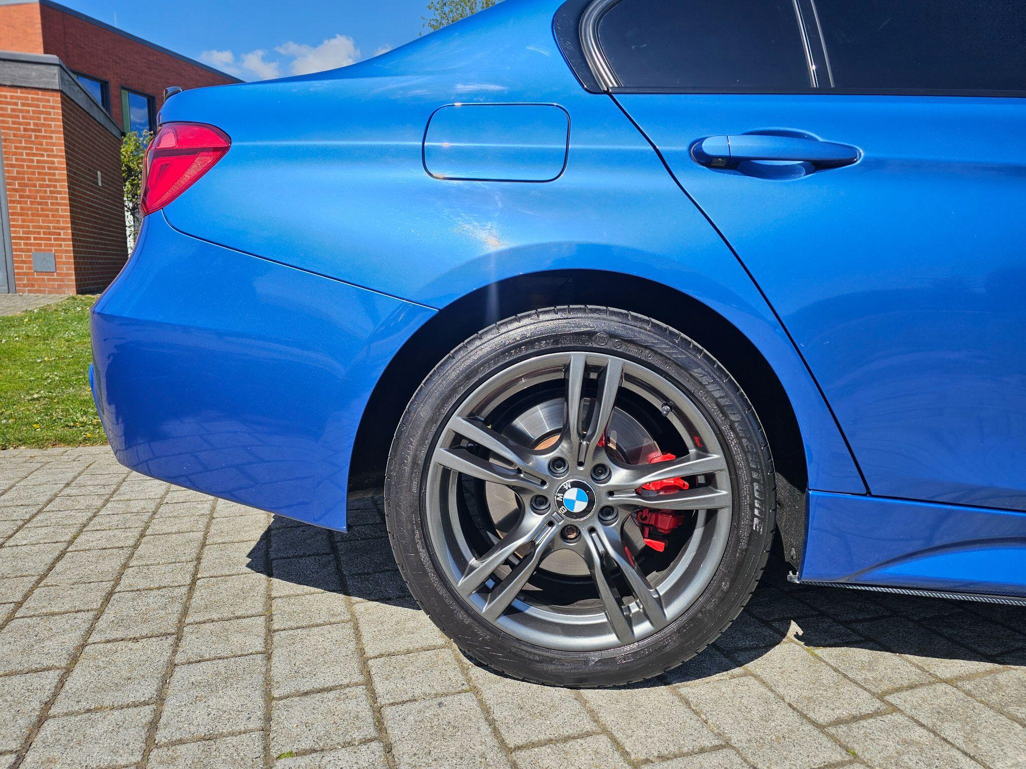 BMW 3 Series - Image 5