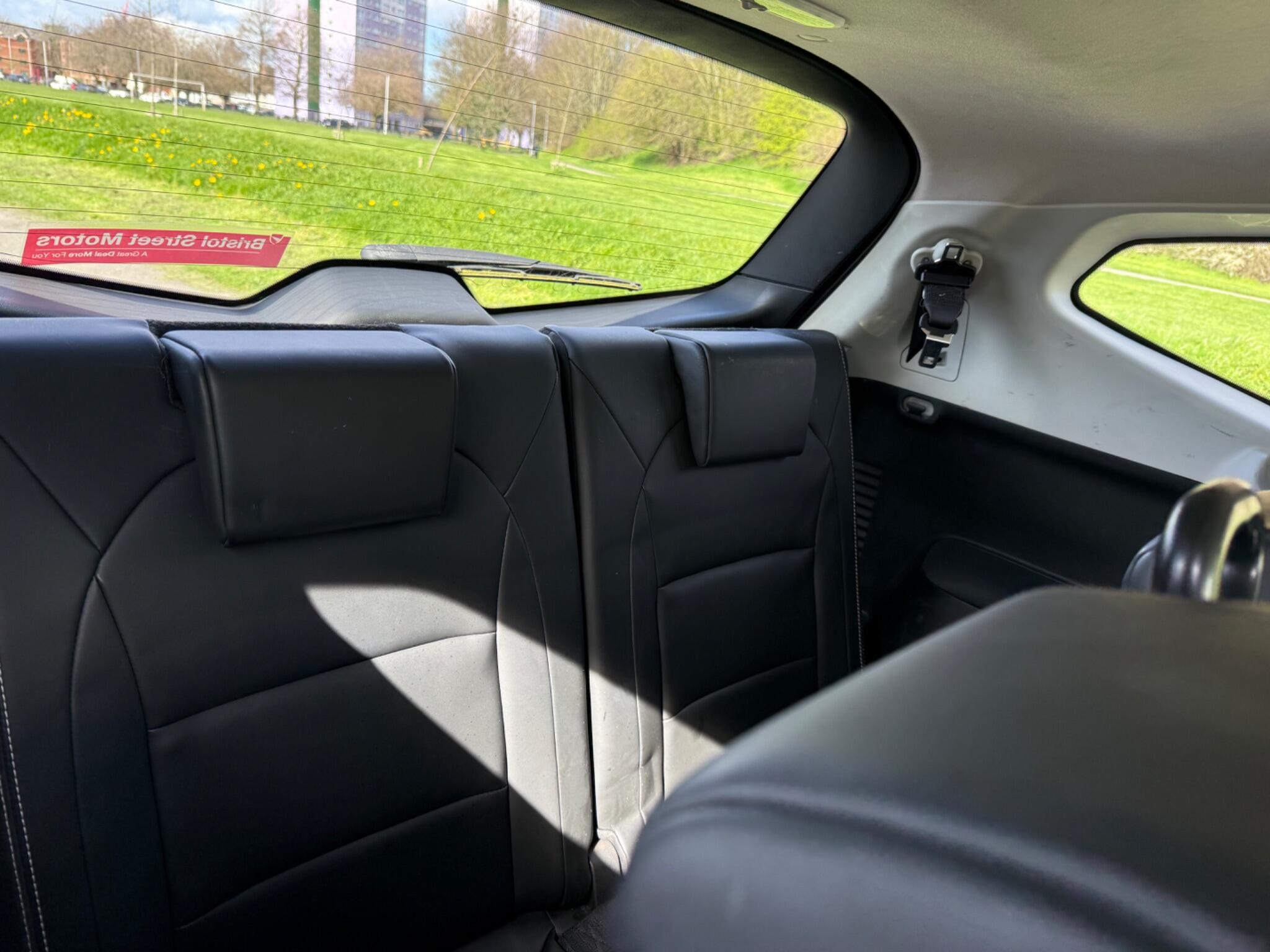 Nissan QASHQAI+2 - Image 11