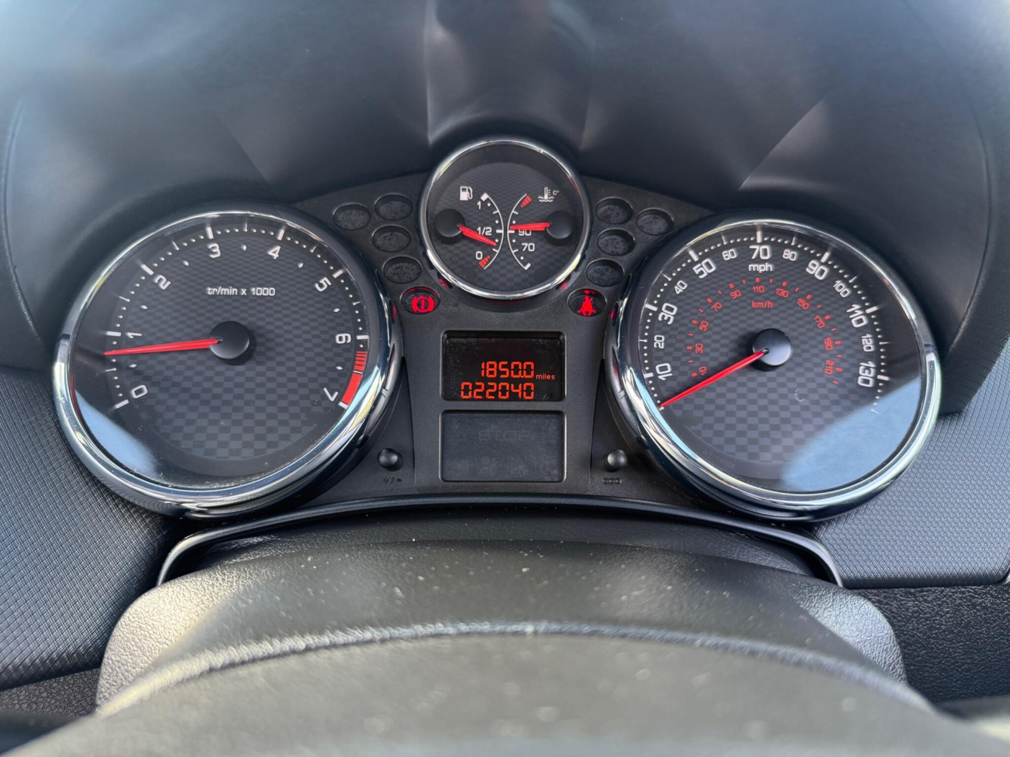 Peugeot 207 CC - Image 21