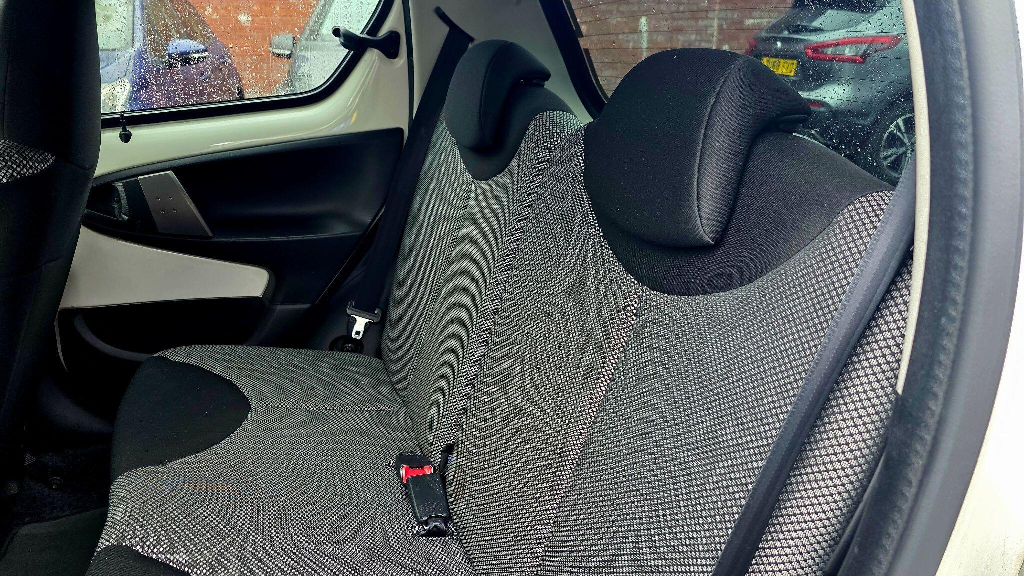 Toyota Aygo - Image 17