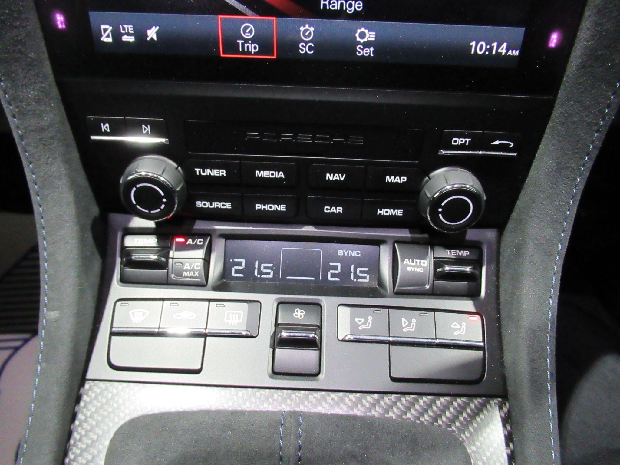 Porsche 718 Cayman - Image 60