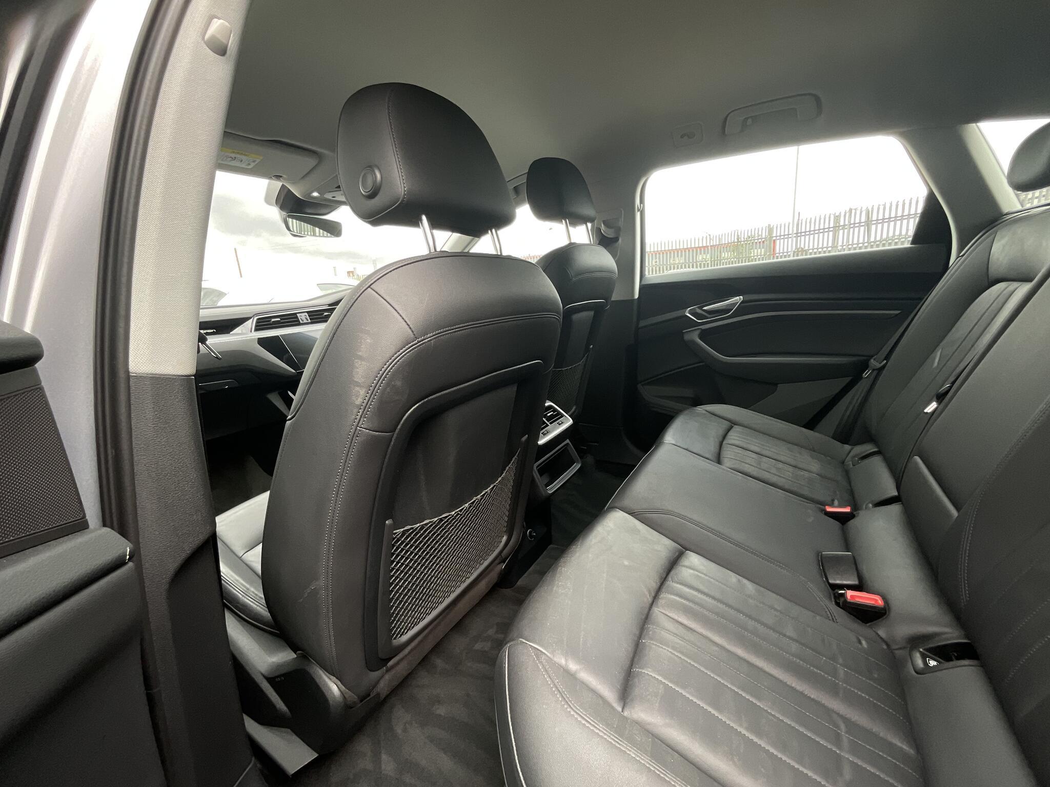 Audi E-Tron - Image 13