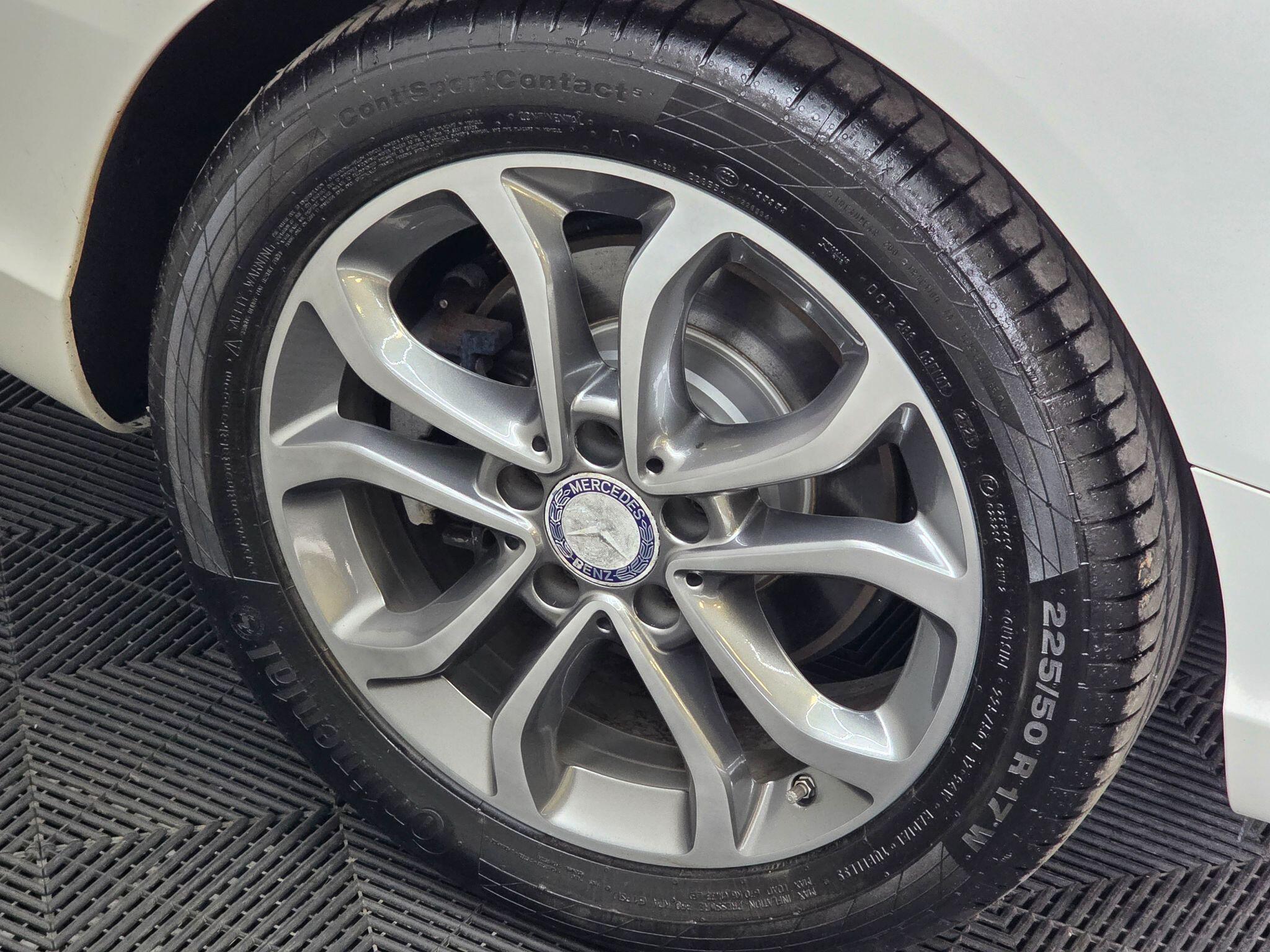 Mercedes C Class - Image 16