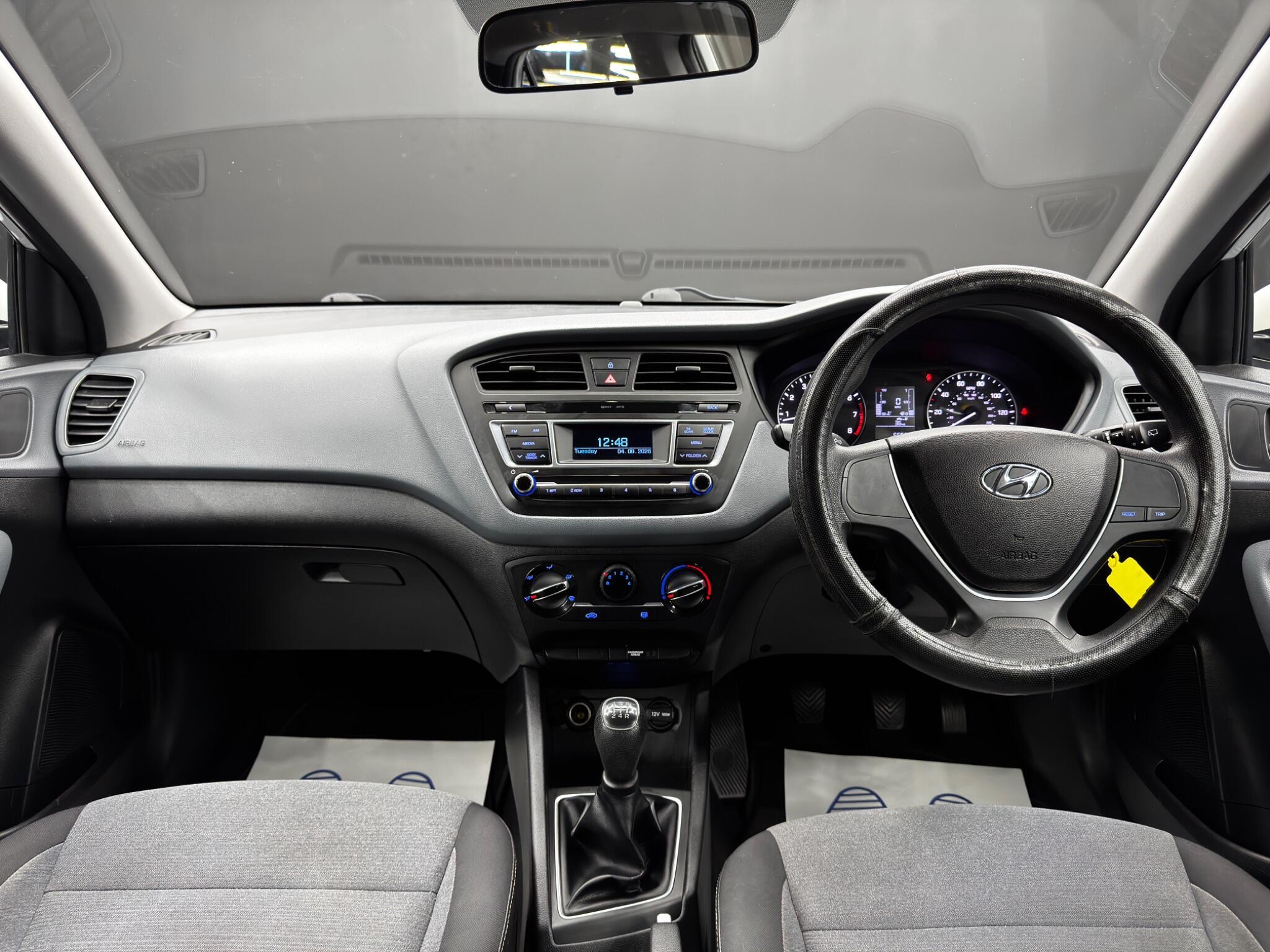 Hyundai i20 - Image 10