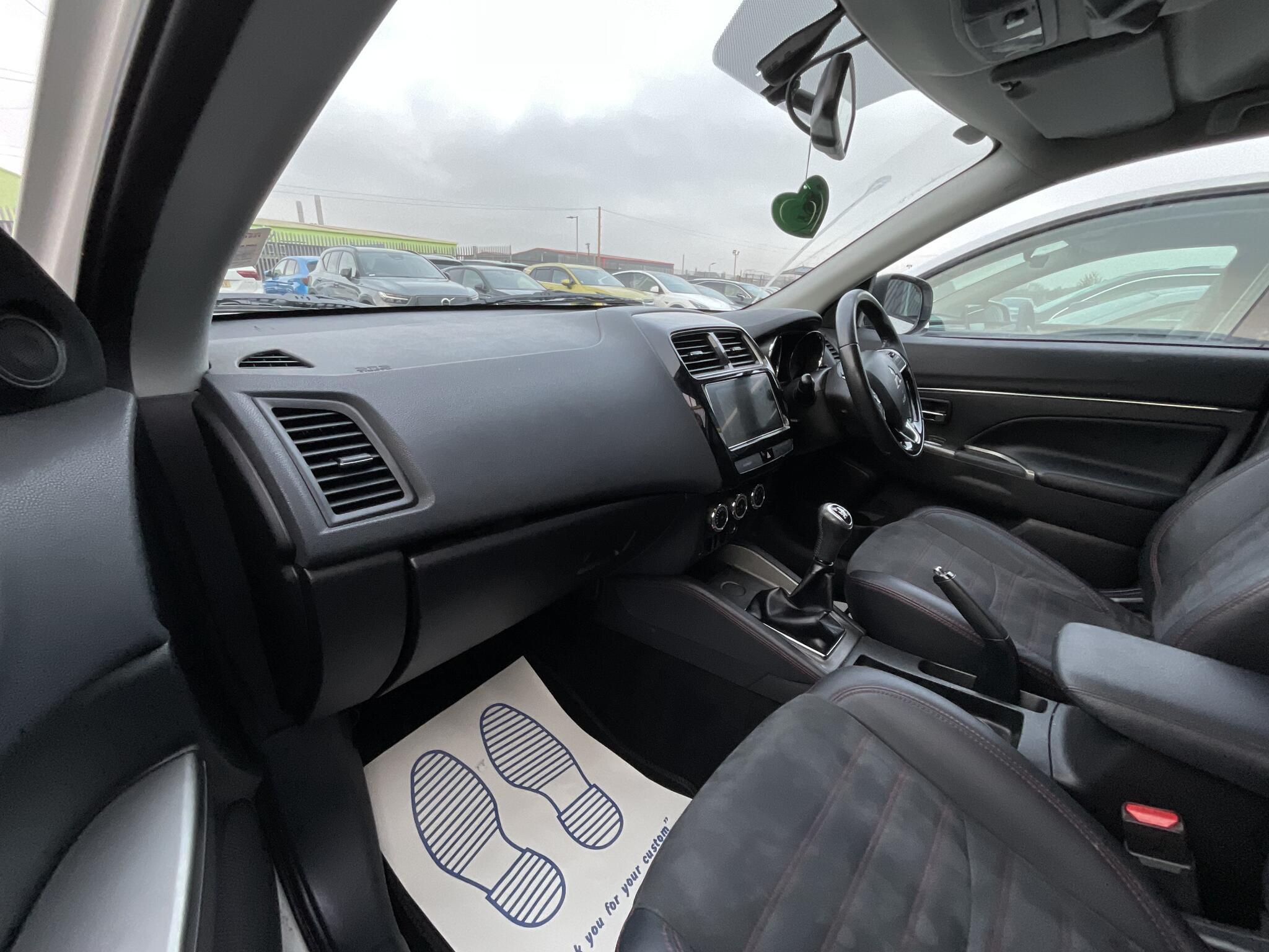 Mitsubishi ASX - Image 18
