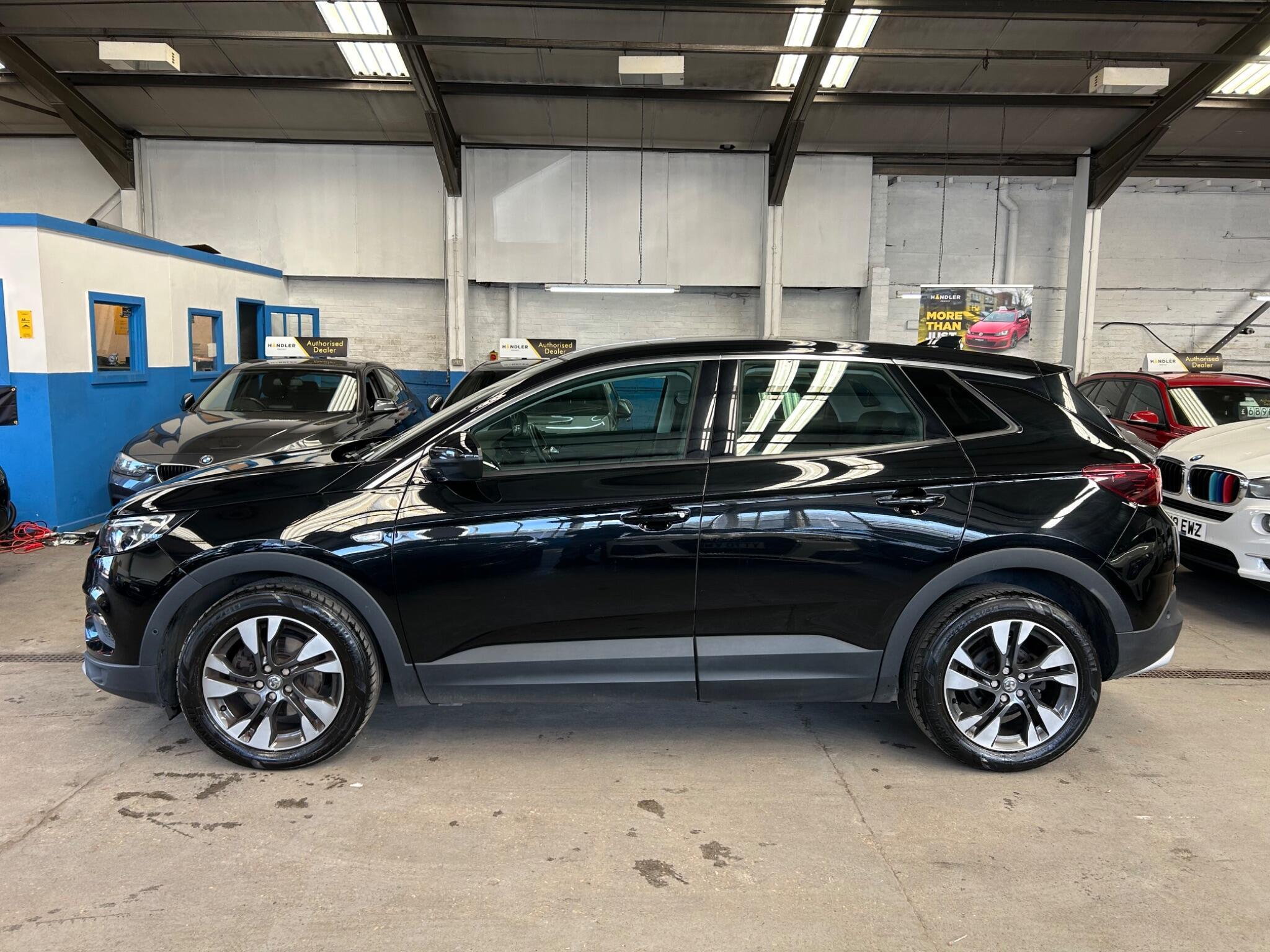 Vauxhall Grandland X - Image 4