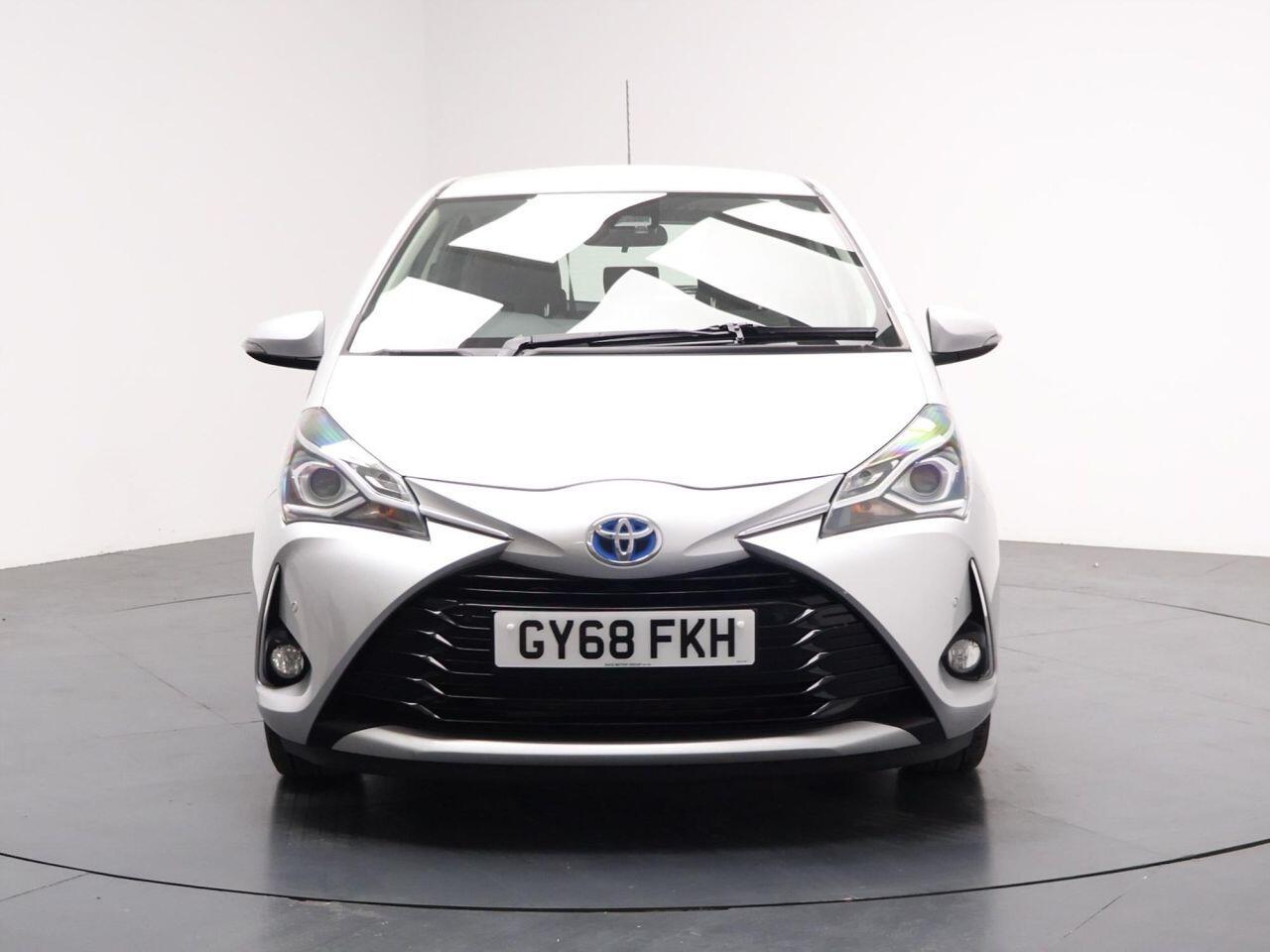 Toyota Yaris - Image 5
