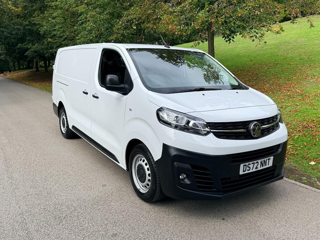 Vauxhall Vivaro - Image 2