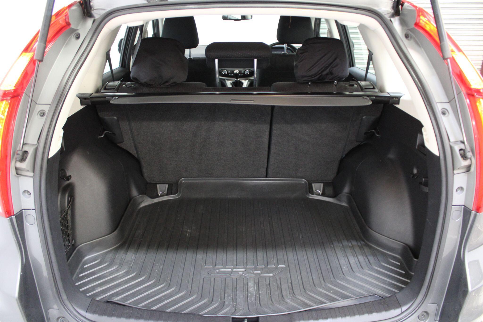 Honda CR-V - Image 17
