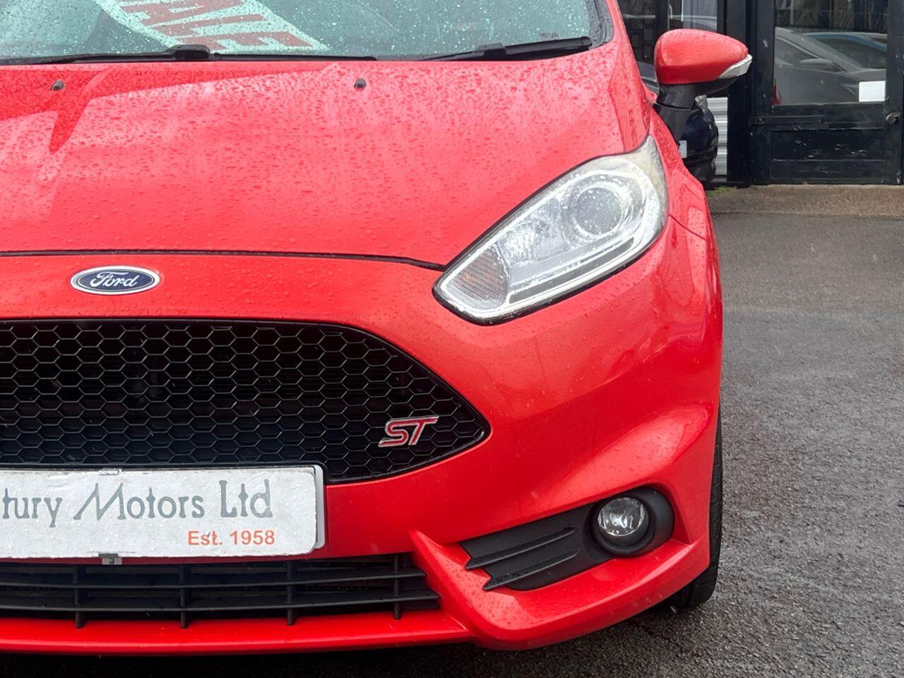 Ford Fiesta - Image 9
