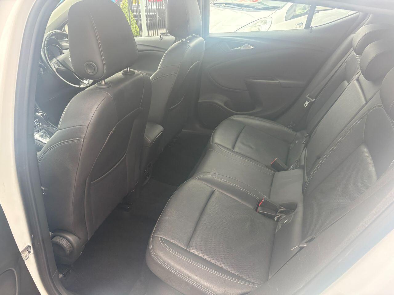 Vauxhall Astra - Image 16