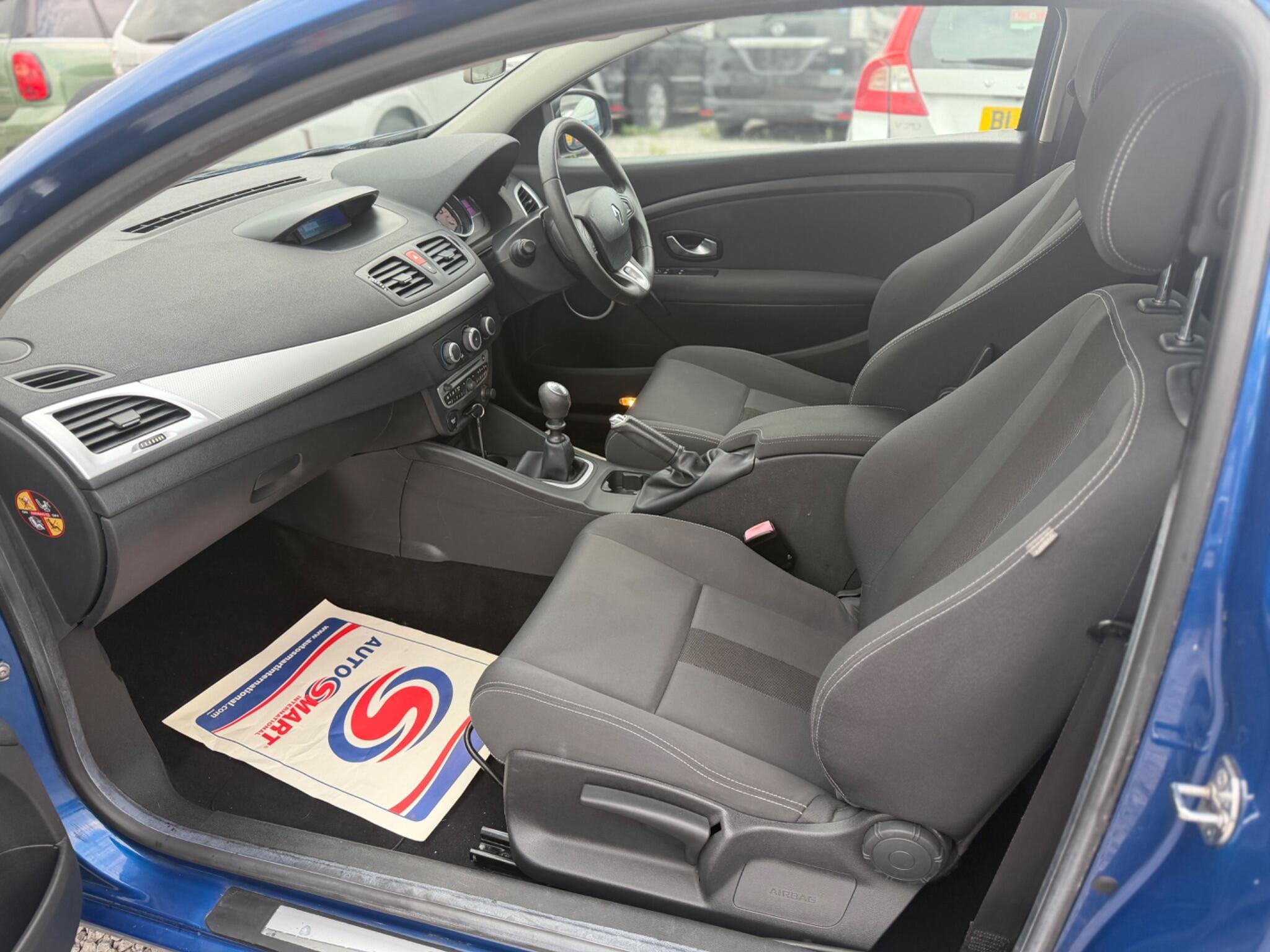 Renault Megane - Image 12