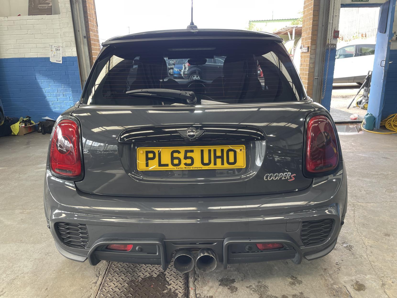 MINI Hatch - Image 8