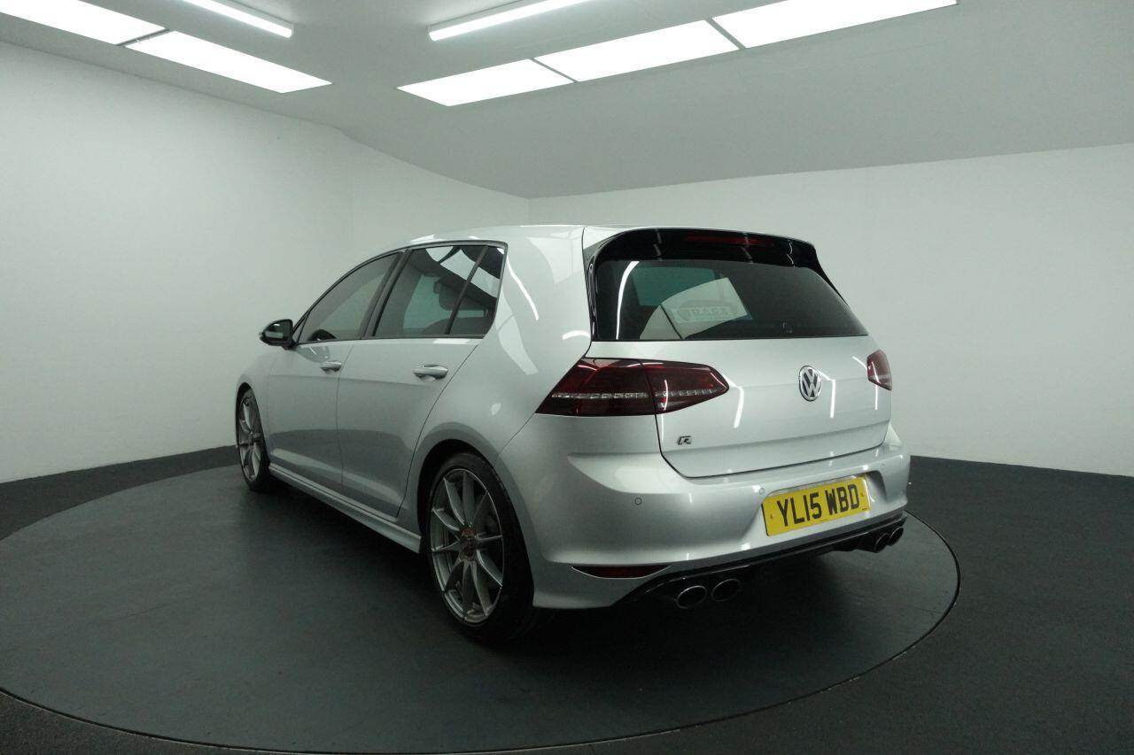 Volkswagen Golf - Image 9