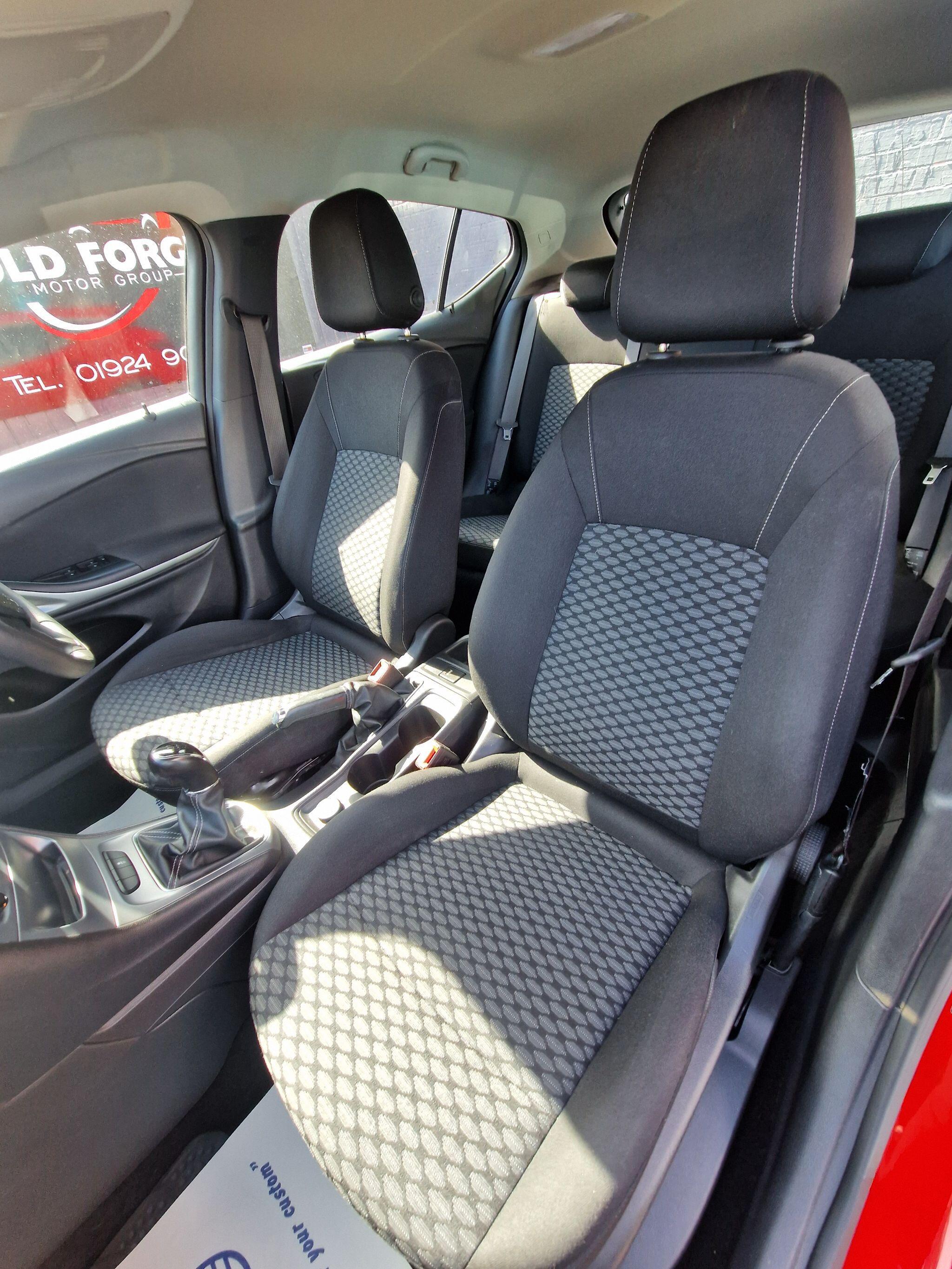 Vauxhall Astra - Image 37