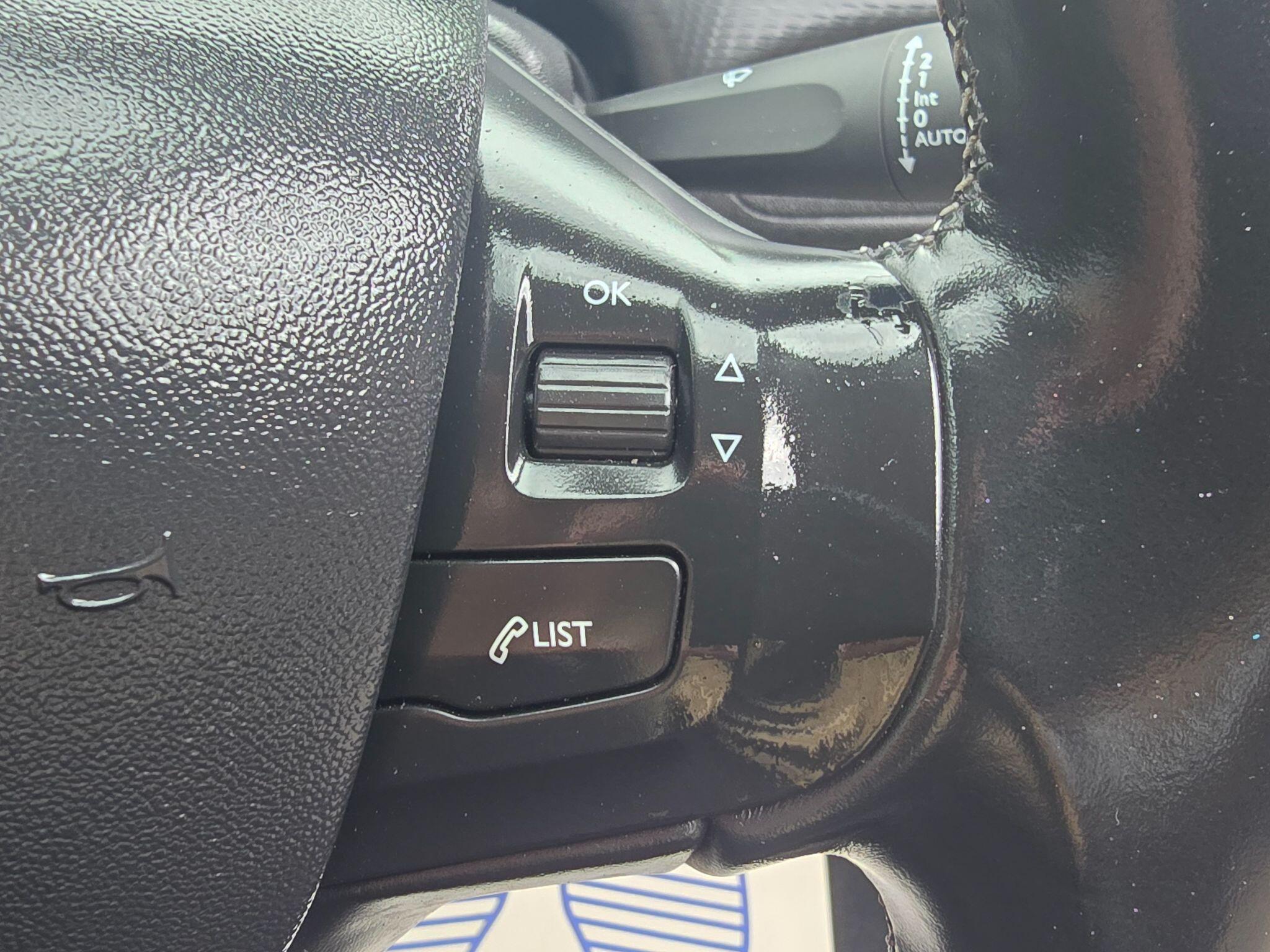 Peugeot 2008 - Image 50