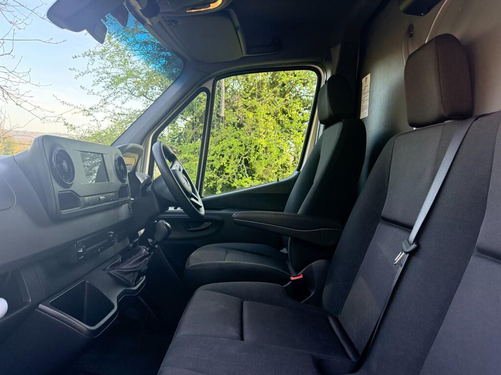 Mercedes Sprinter - Image 24
