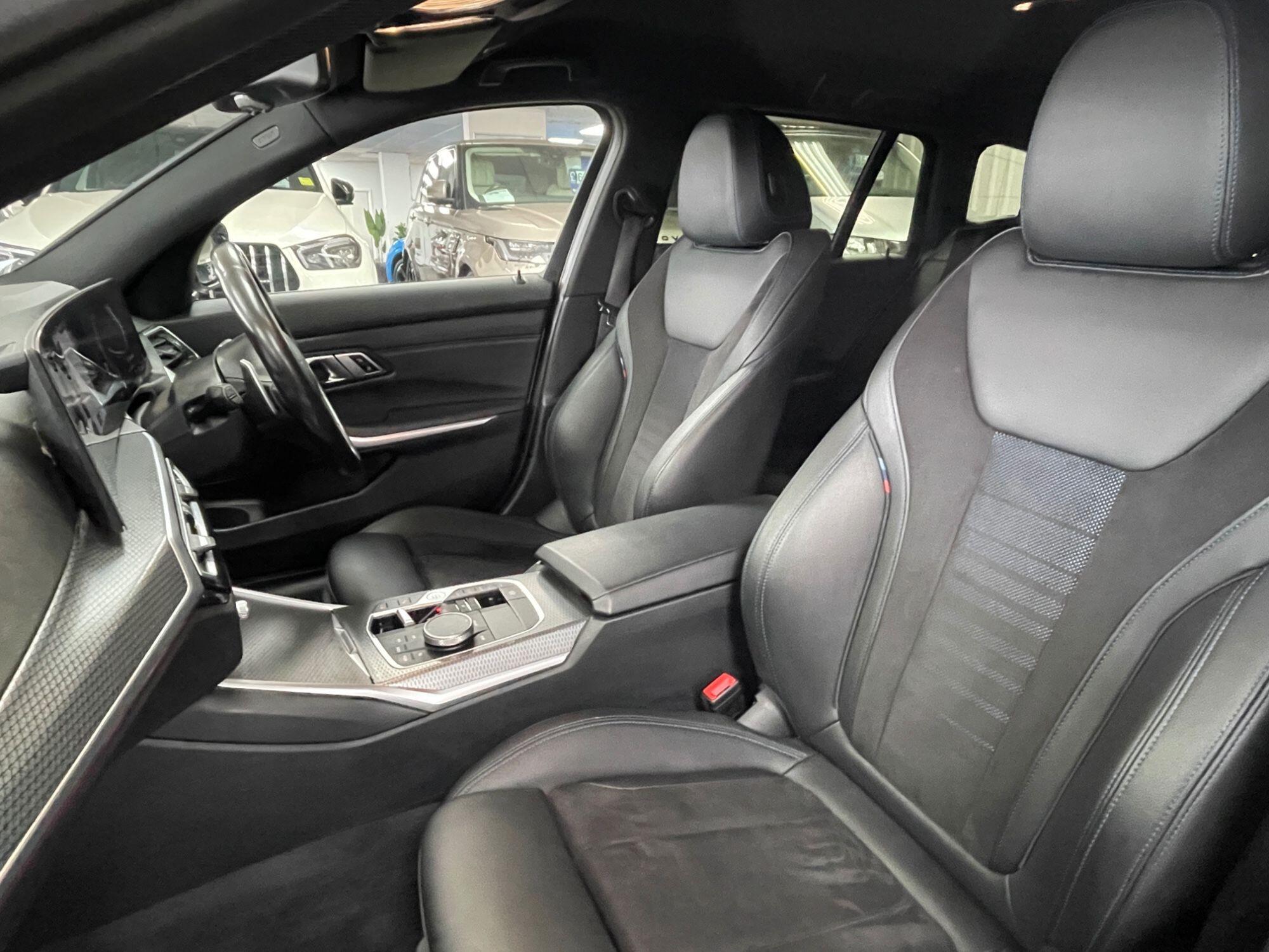 BMW 3 Series - Image 35